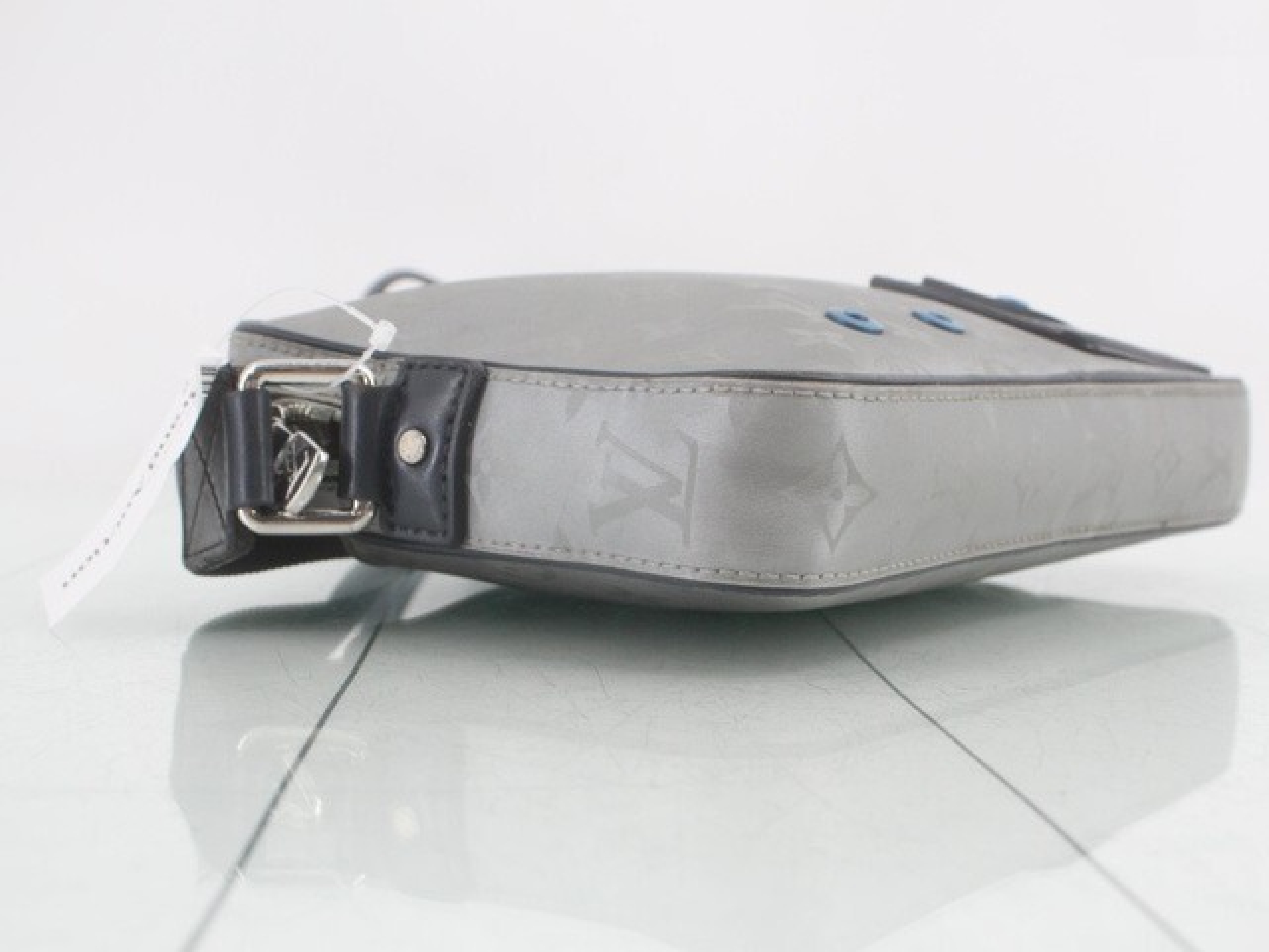 Monogram Satellite Alpha Messenger M44169 CA4118 Shoulder Bag — view 6
