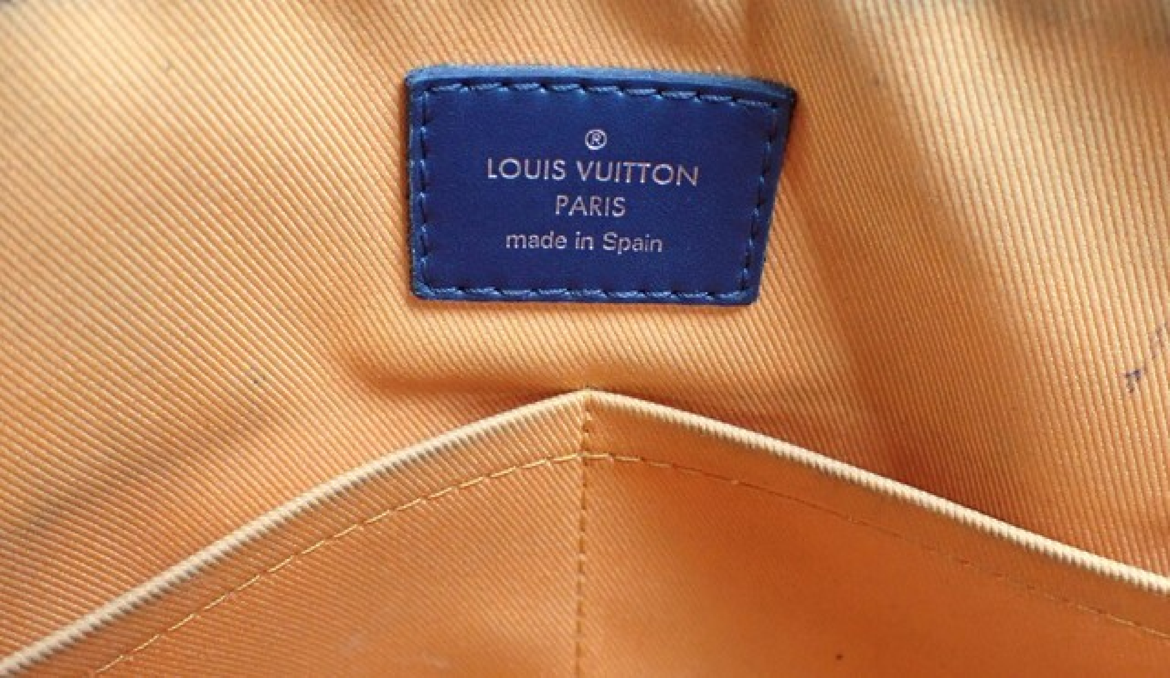 Monogram Satellite Alpha Messenger M44169 CA4118 Shoulder Bag — view 7