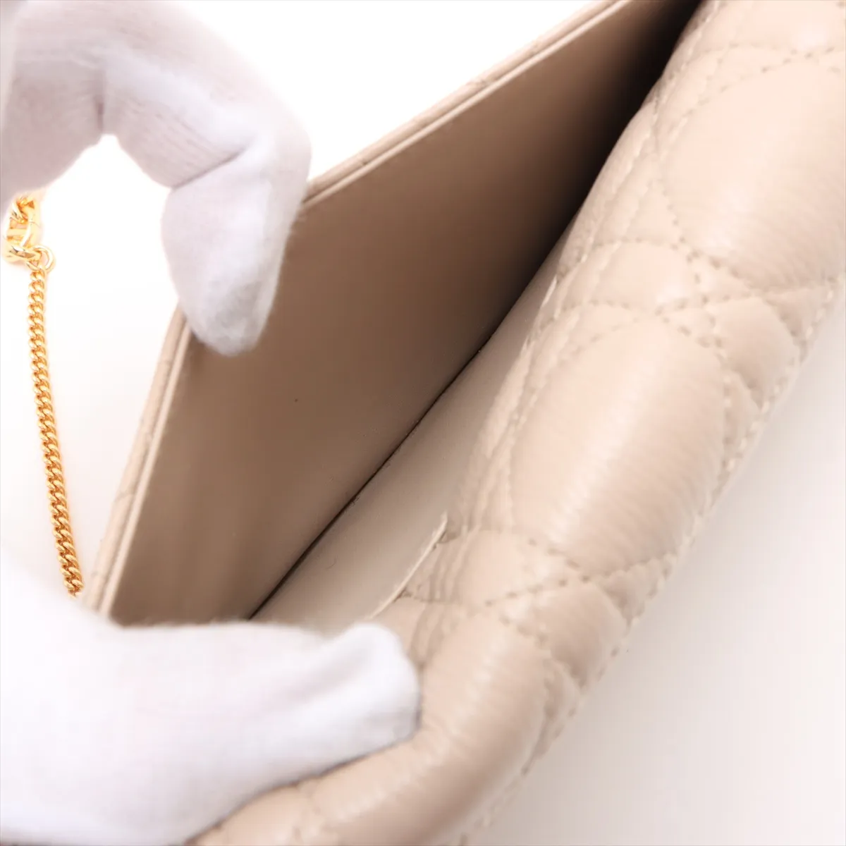 Cannage Caro Leather Chain Wallet Beige — view 9