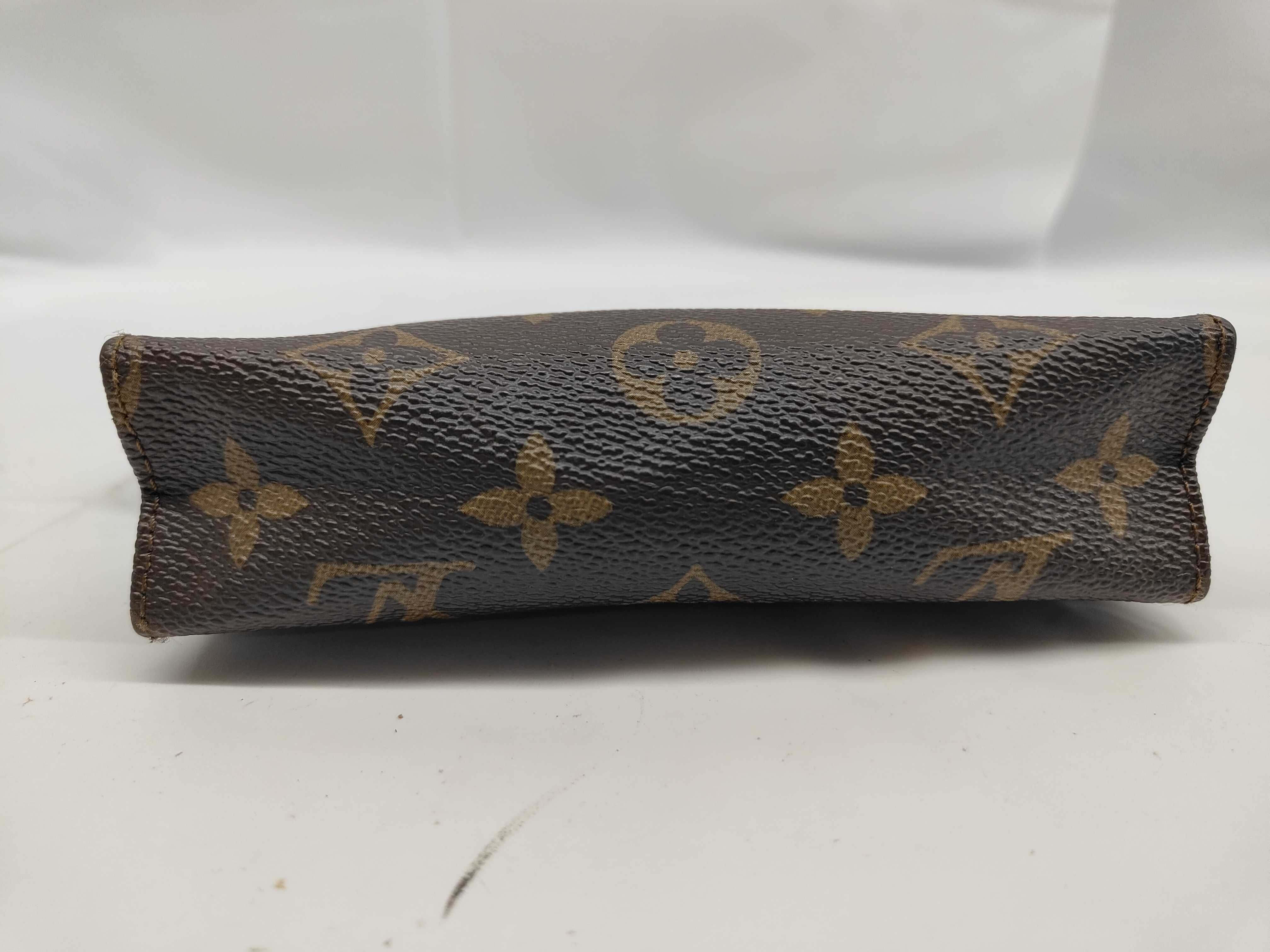 Pouch Pochette Toilette 15 Monogram M47546 Pouch — view 3