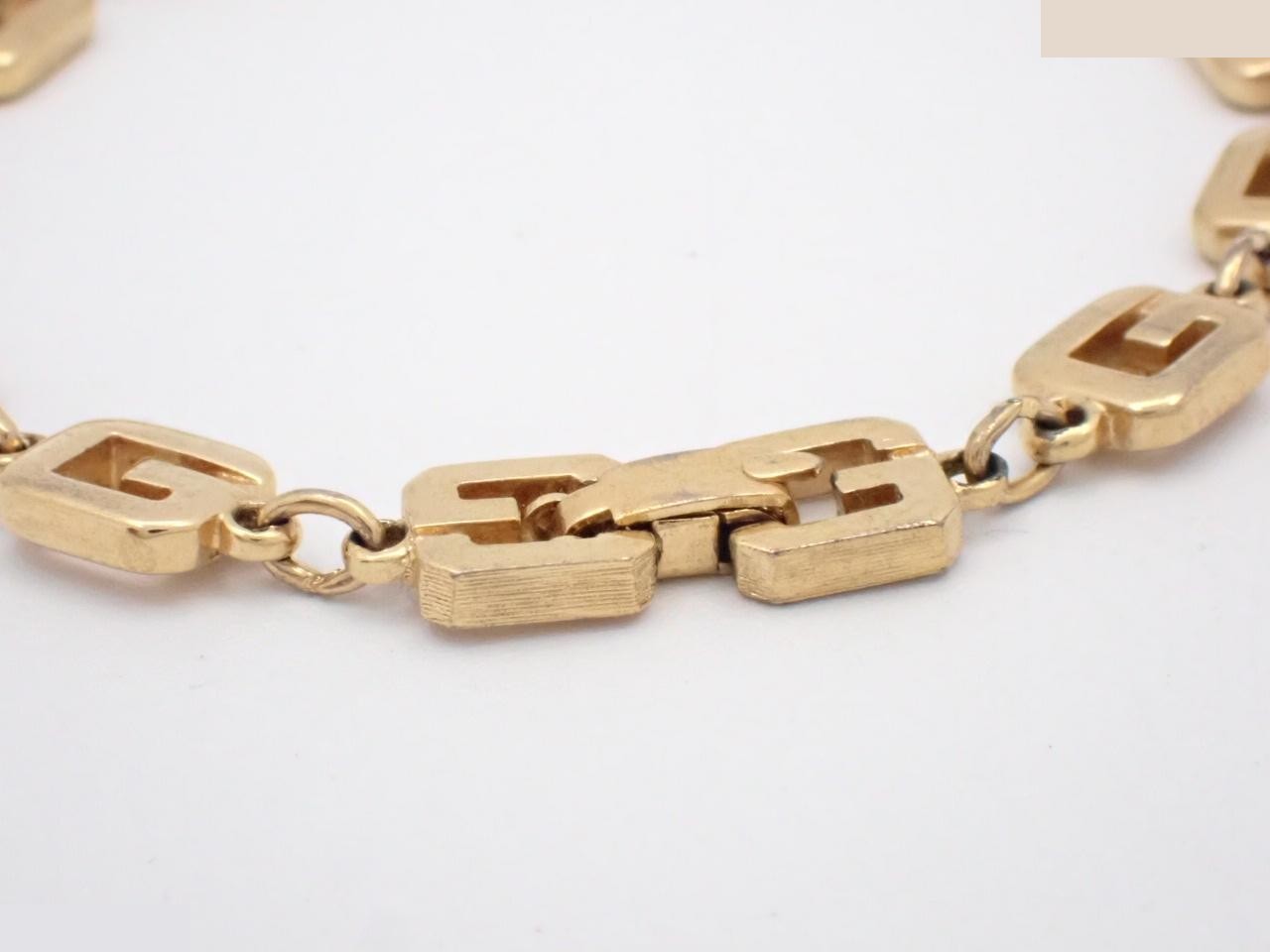 Other lines: Precious metal bracelets and bangles (metal), wrist circumference approximately 19 cm. — view 3