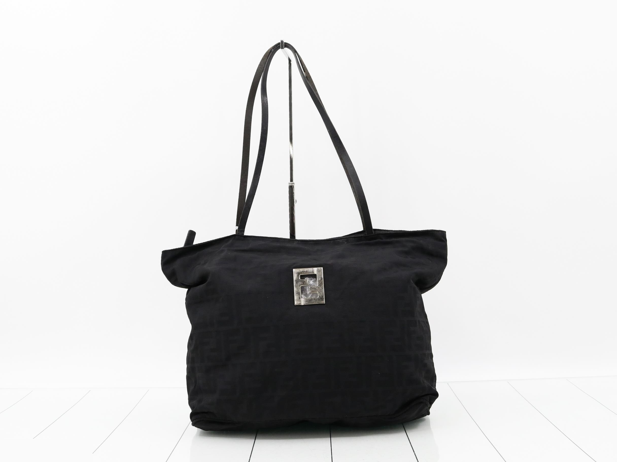 Other lines: Bags and tote bags