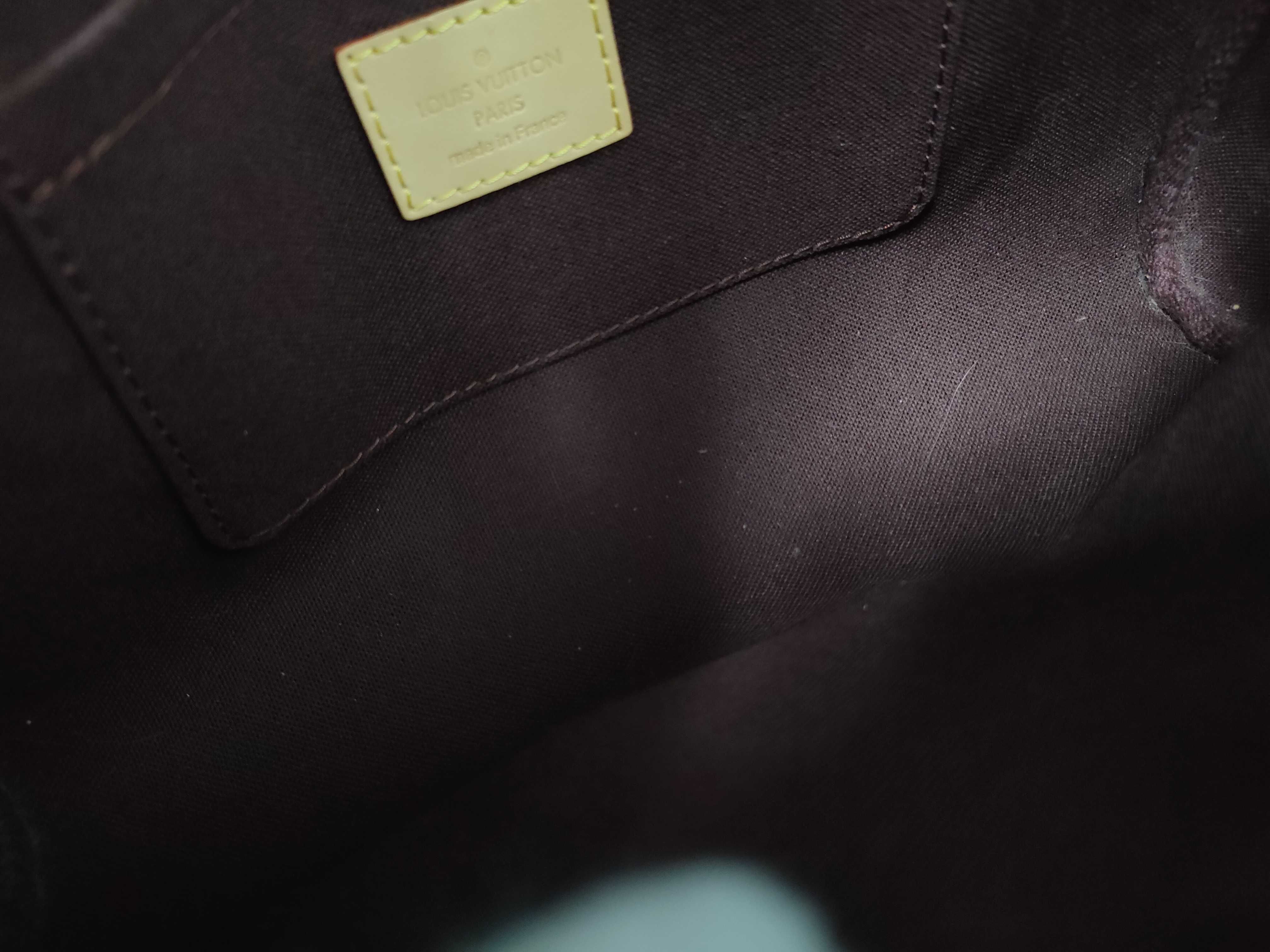 Monogram M40718 Favorite MM Shoulder Bag — view 11