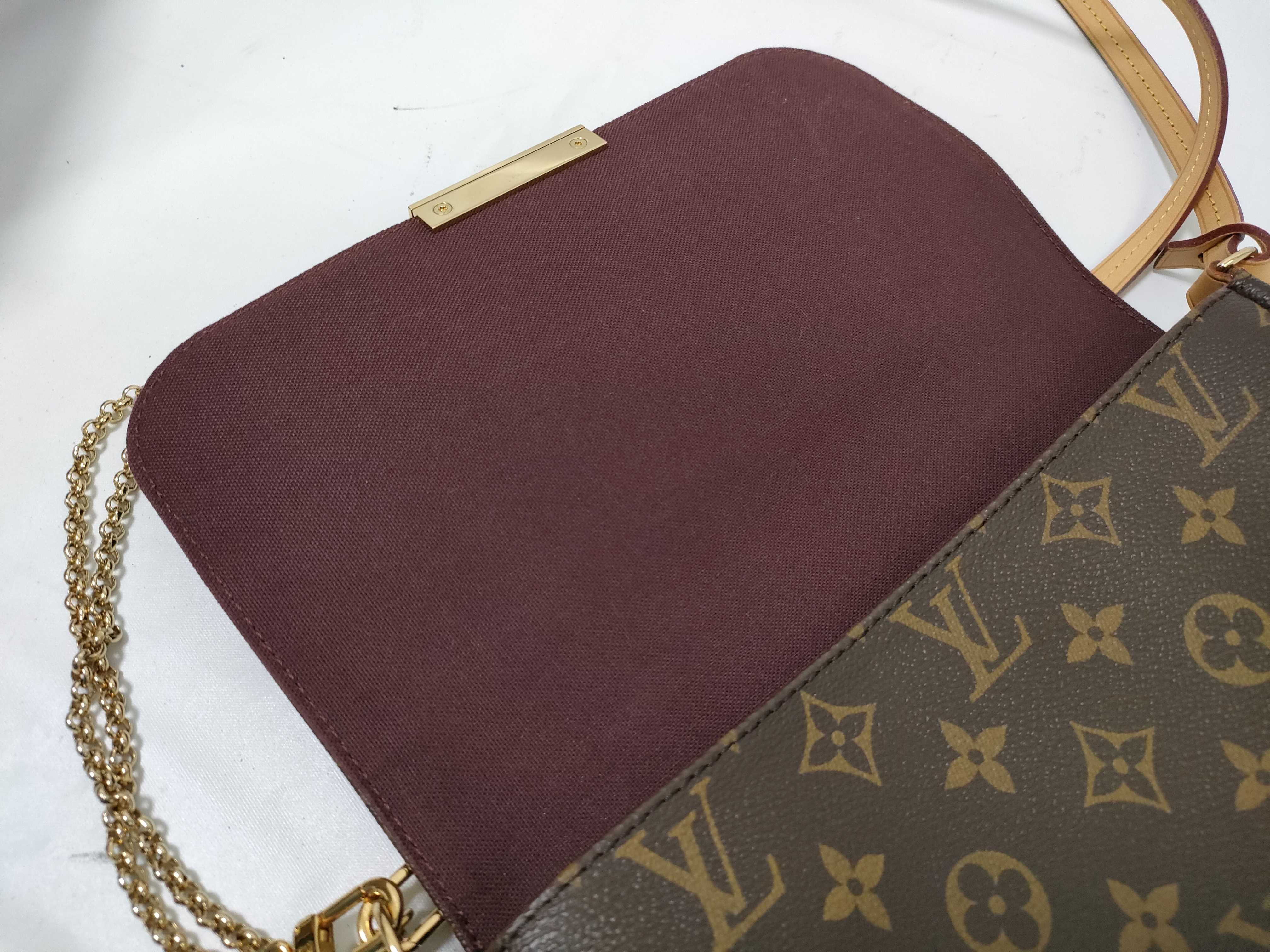 Monogram M40718 Favorite MM Shoulder Bag — view 9