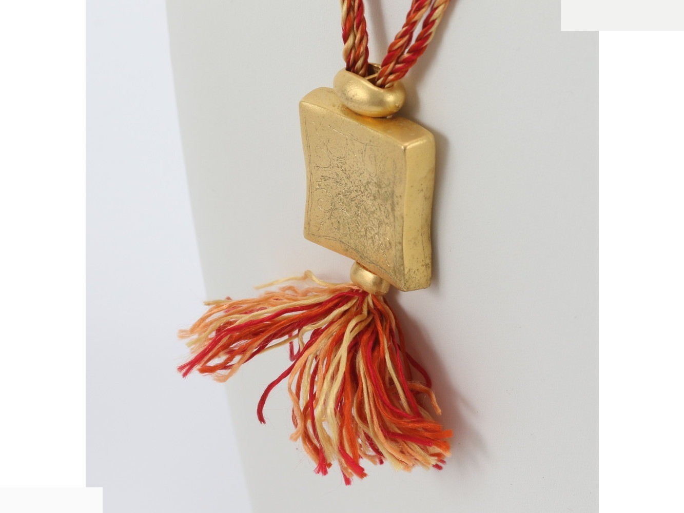 Vanquatre Faubourg Necklace Pendant Accessory — view 4