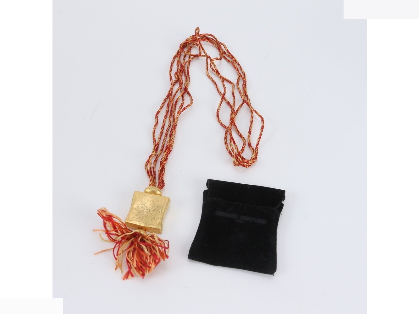 Vanquatre Faubourg Necklace Pendant Accessory — view 8