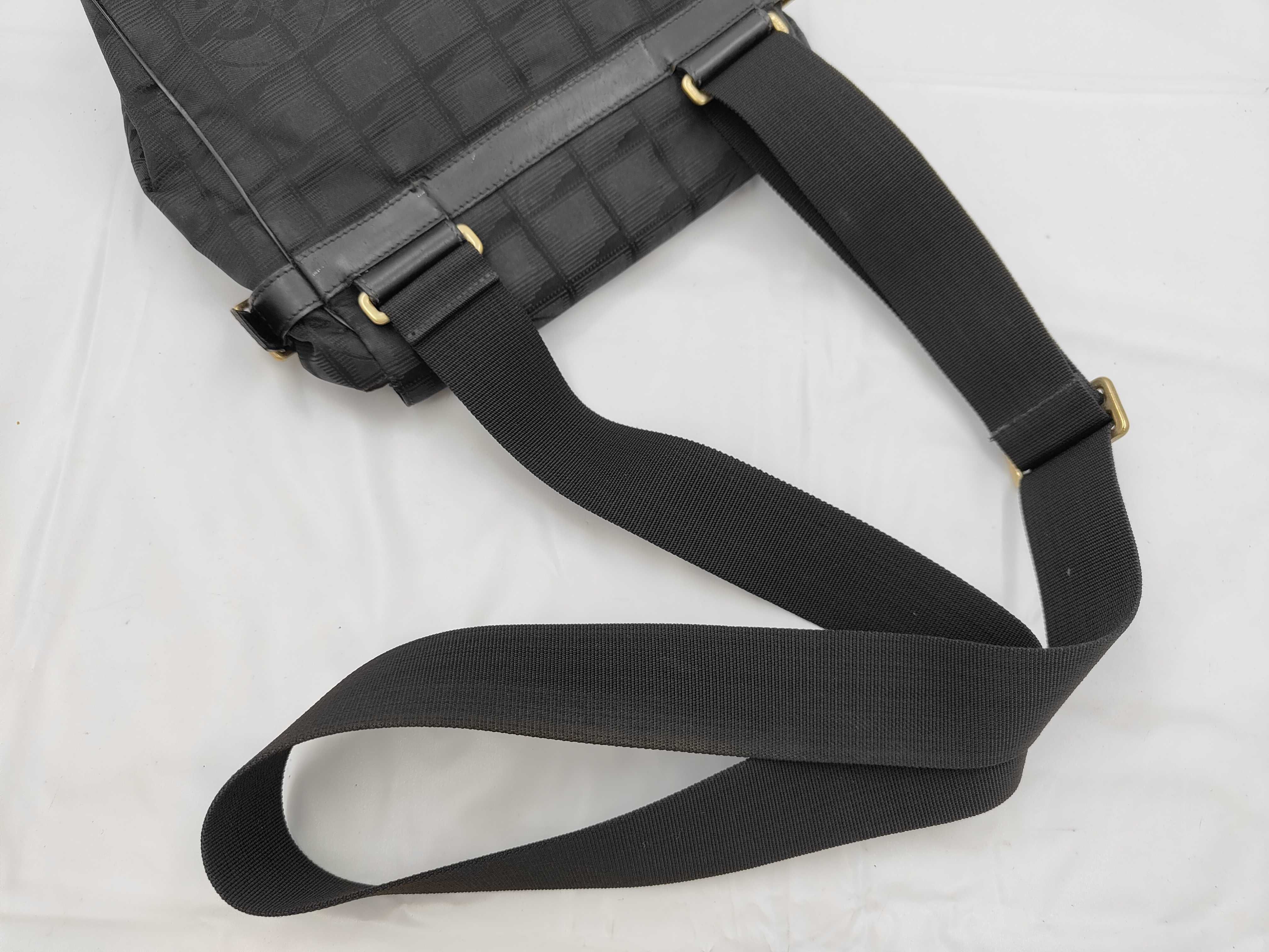 New Travel Line Shoulder Bag — view 3