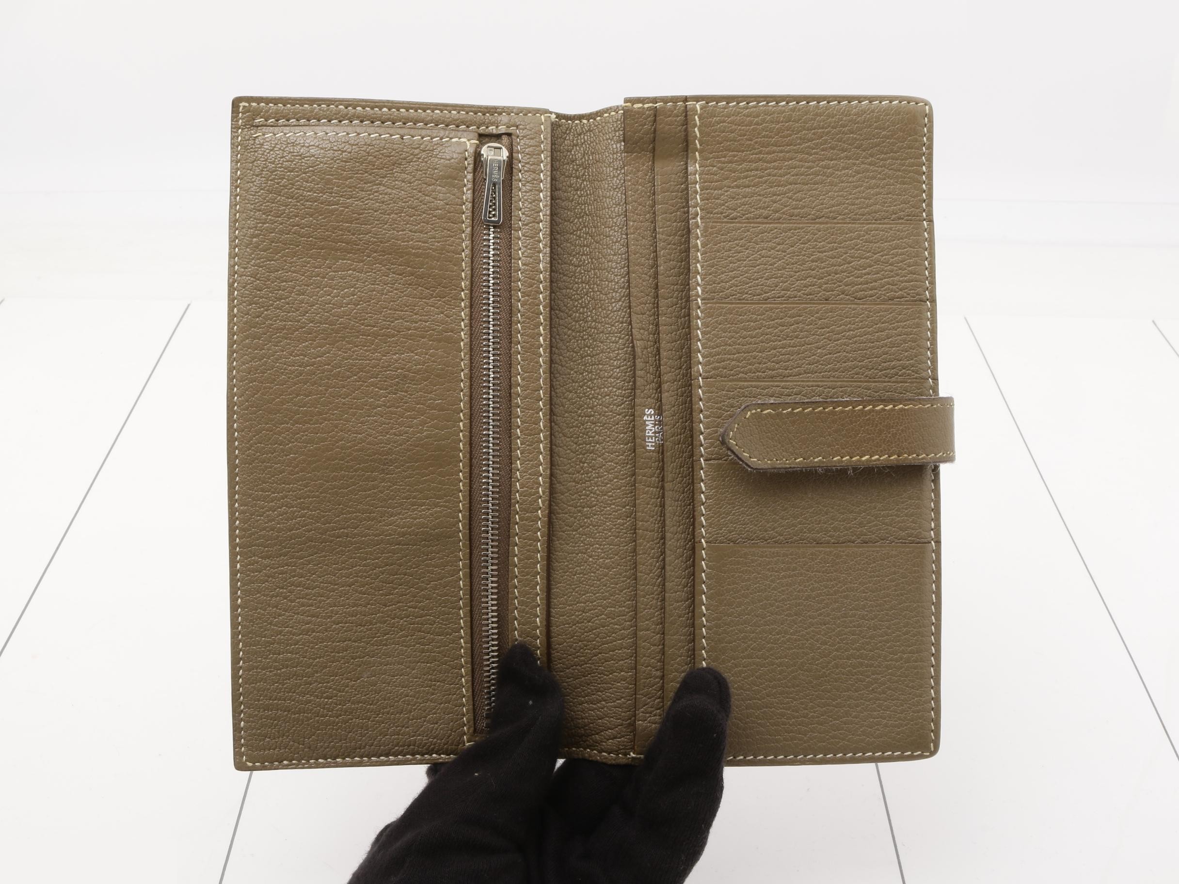 Bearn wallet, L stamp, with box. — view 4