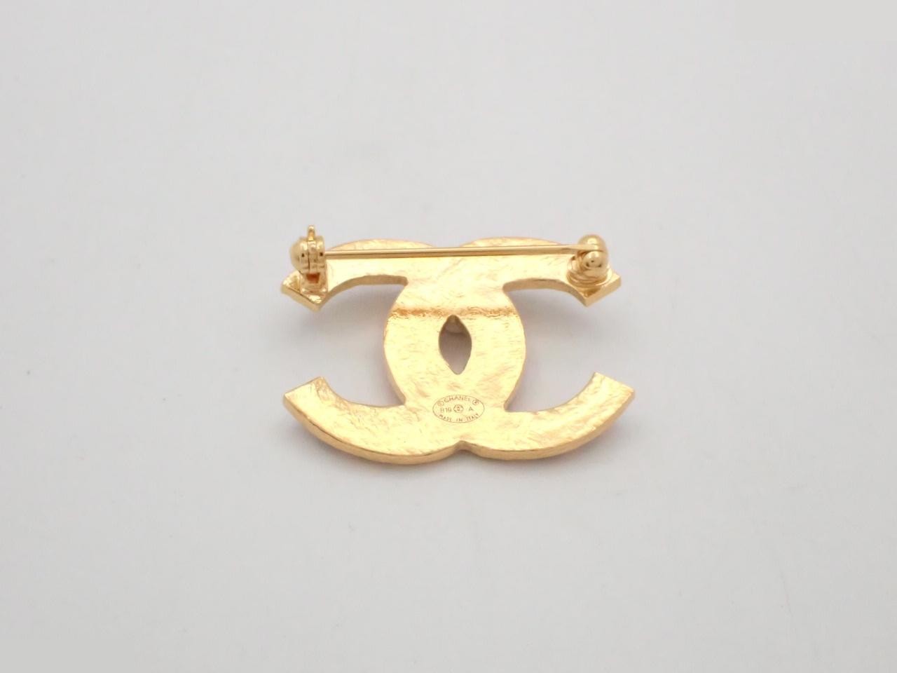Brooch, Coco Mark, Gold, Stone — view 2