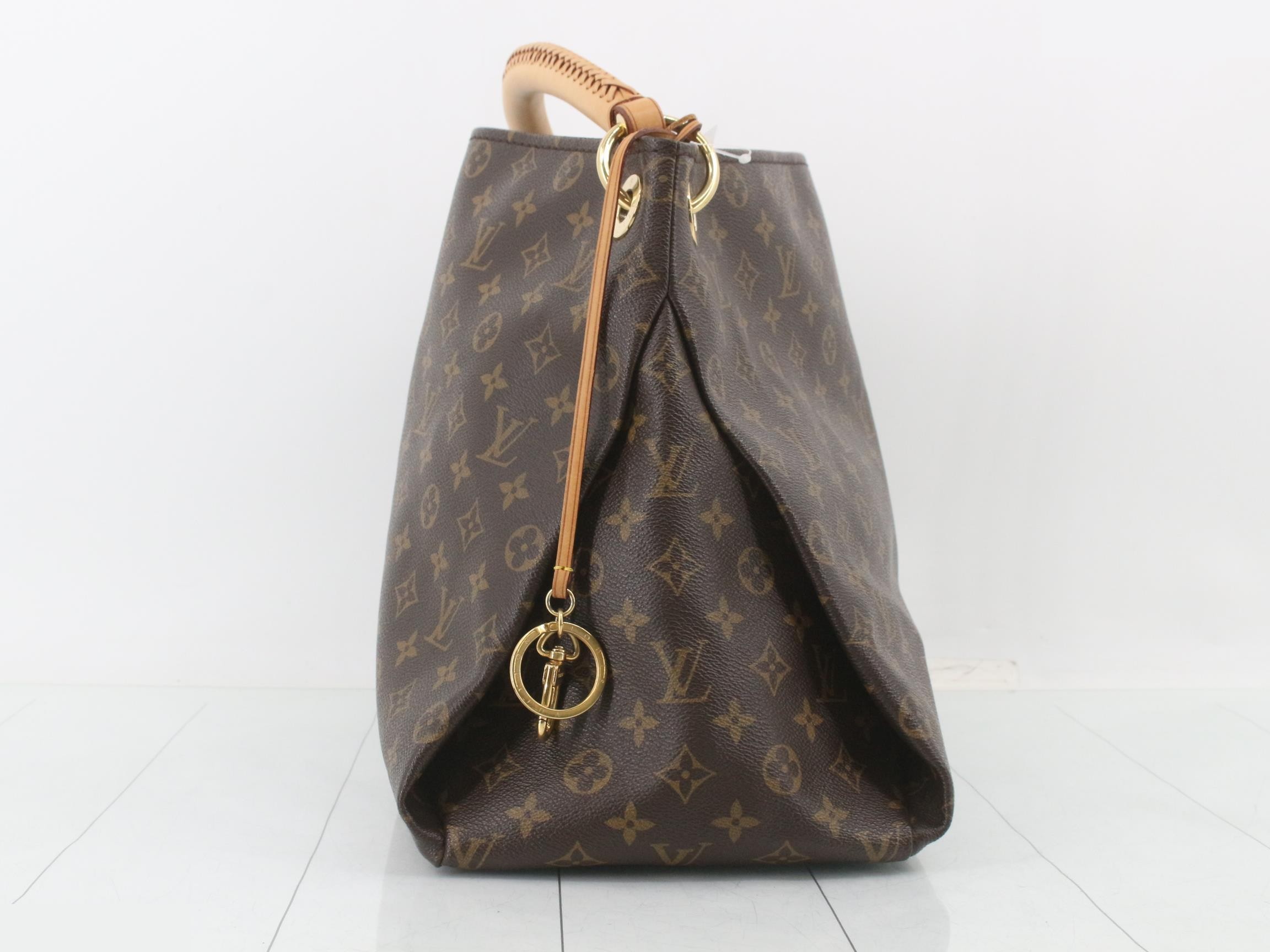 Monogram Artsy MM Shoulder Bag — view 4