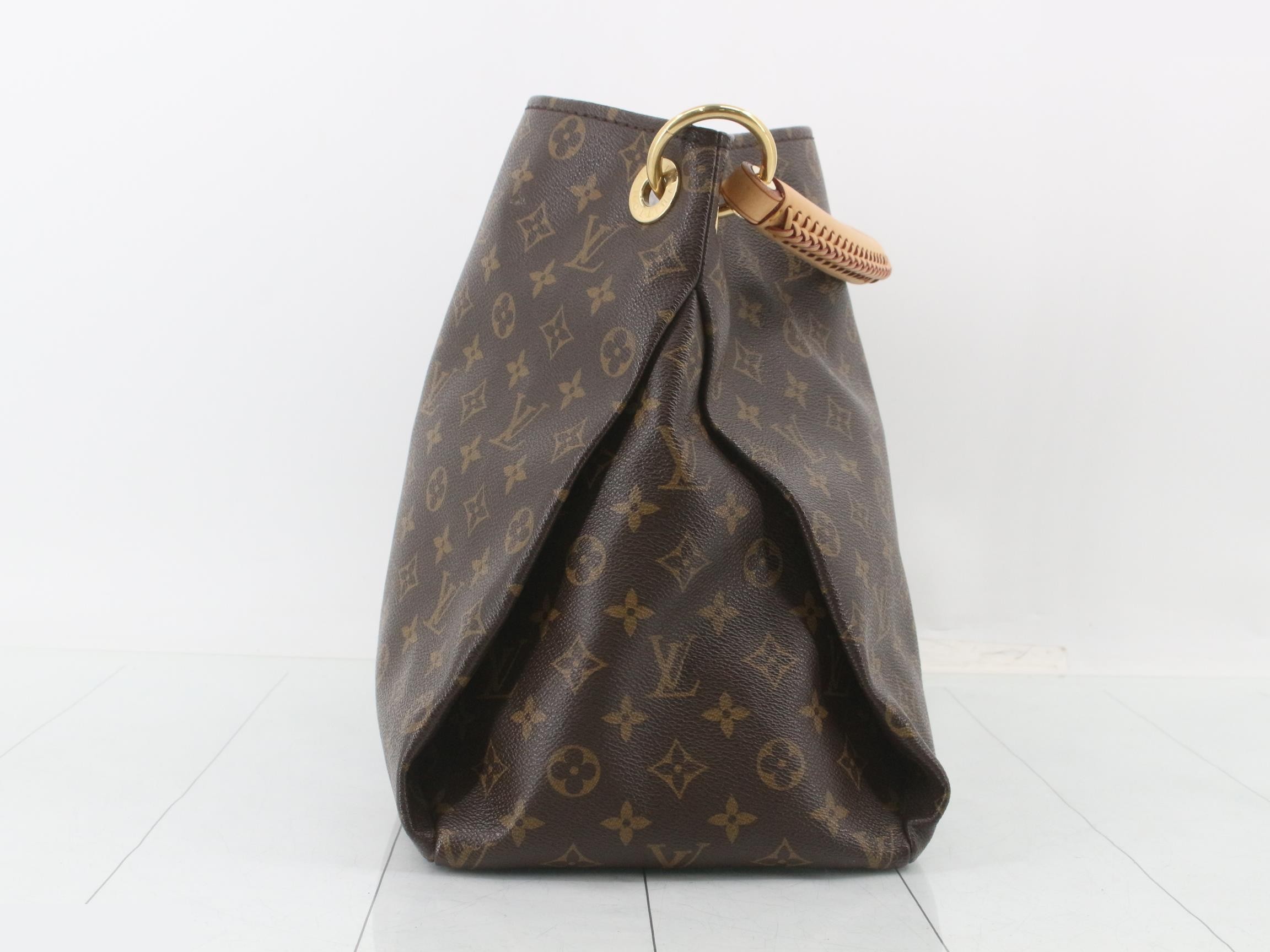 Monogram Artsy MM Shoulder Bag — view 5