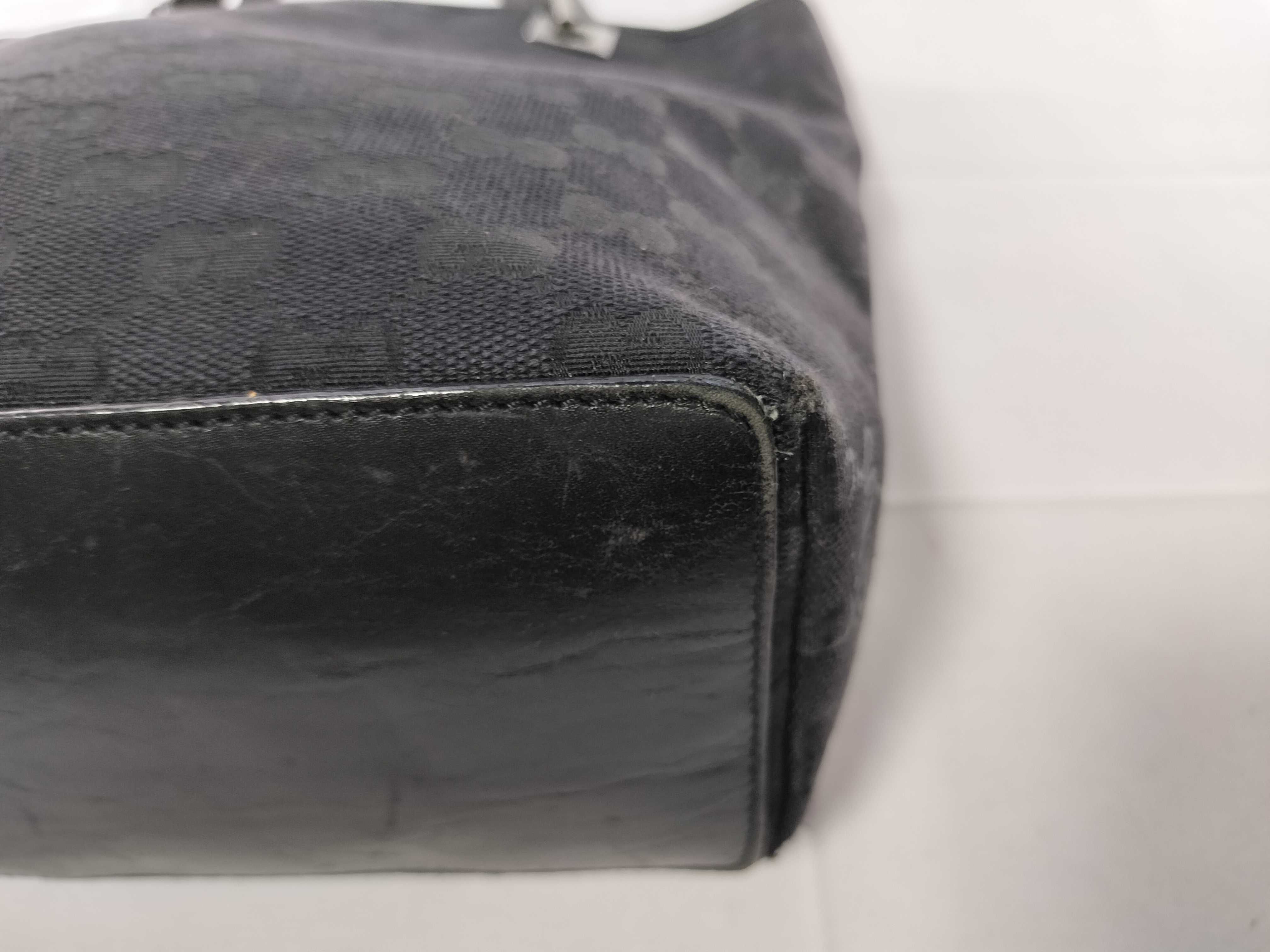 GG Canvas 2404 Tote Bag — view 6