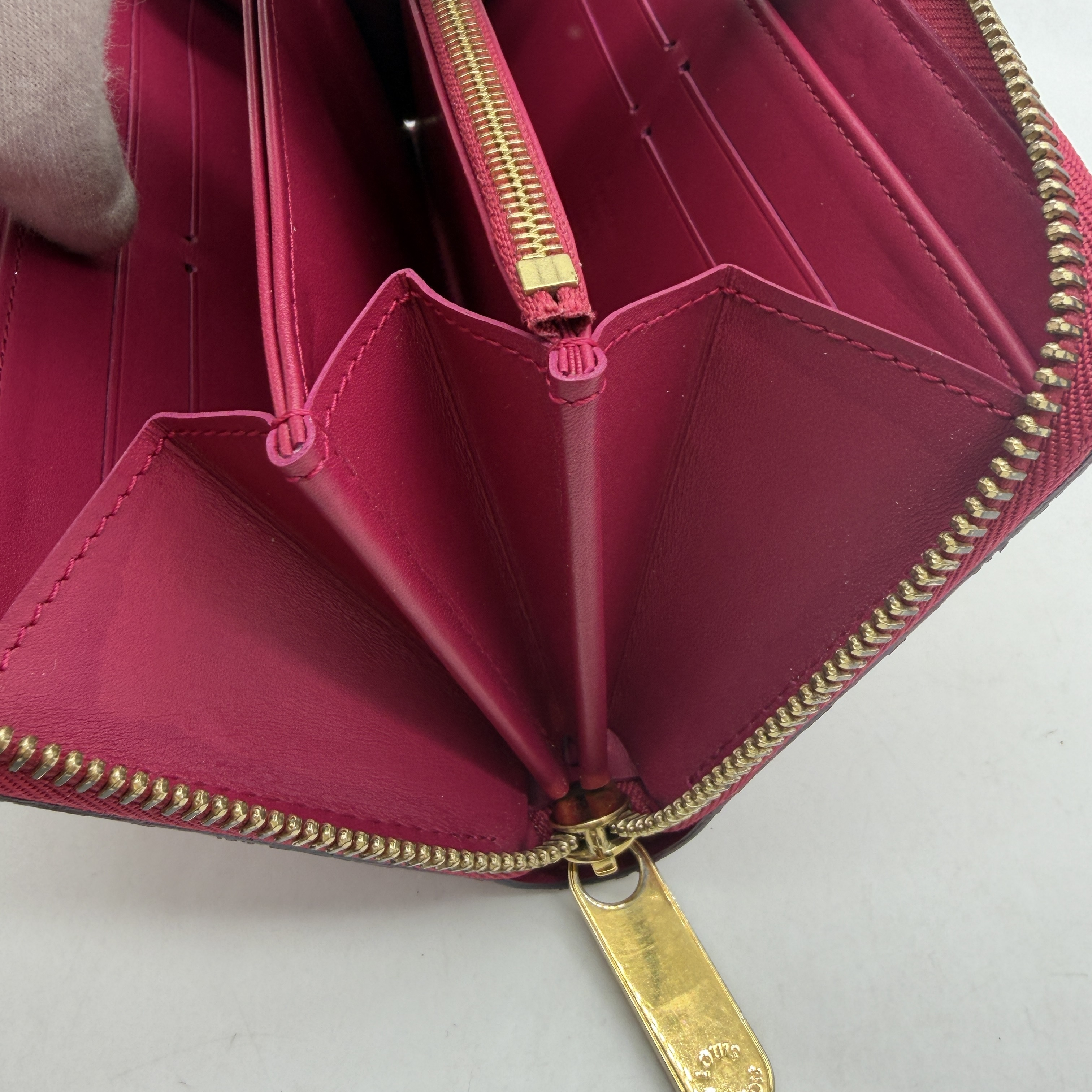 wallet — view 8