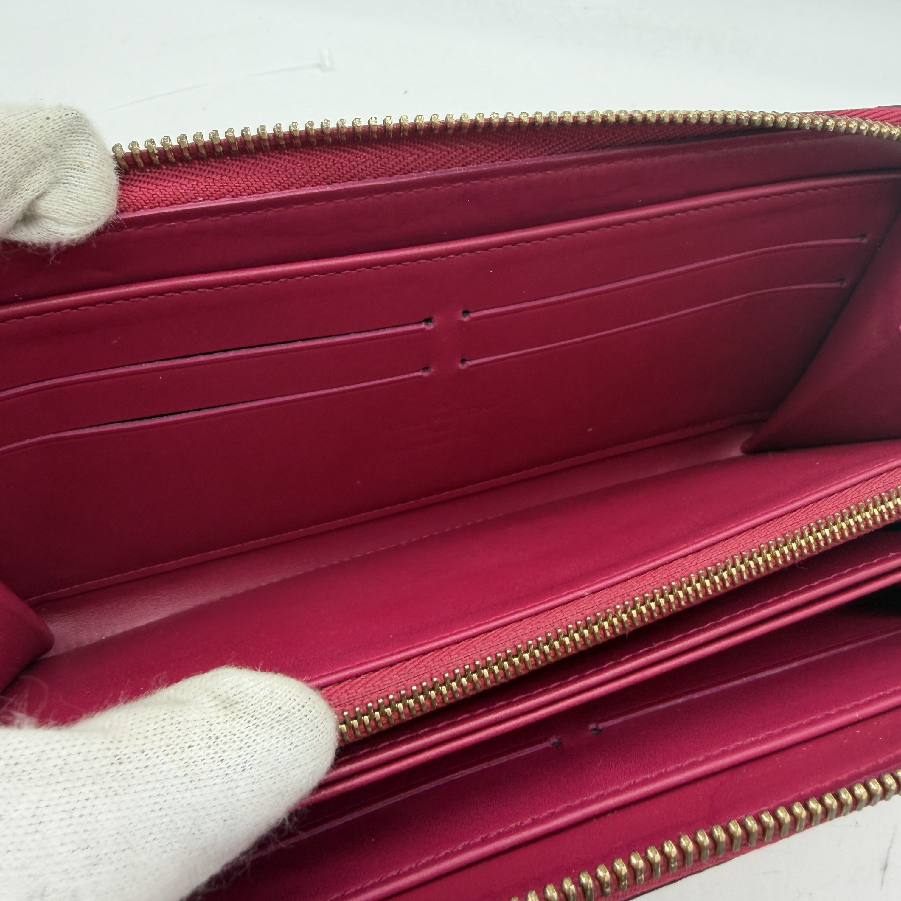 wallet — view 9