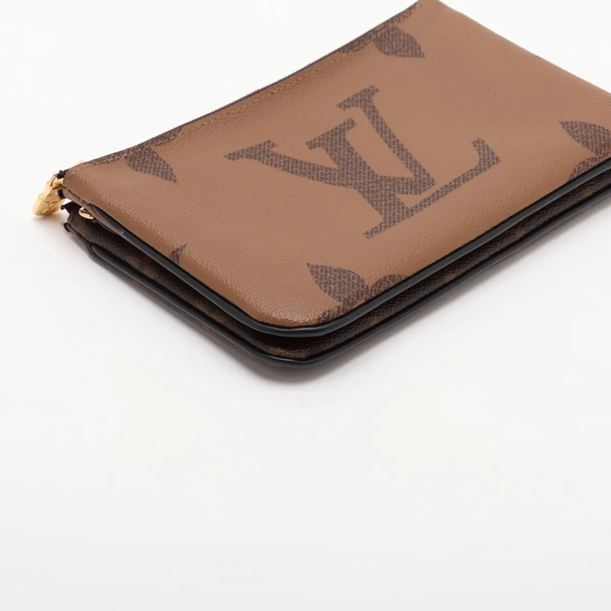 Giant Monogram Reverse Pochette Double Zip M69203 GI0260 Brown (RFID detected) — view 4