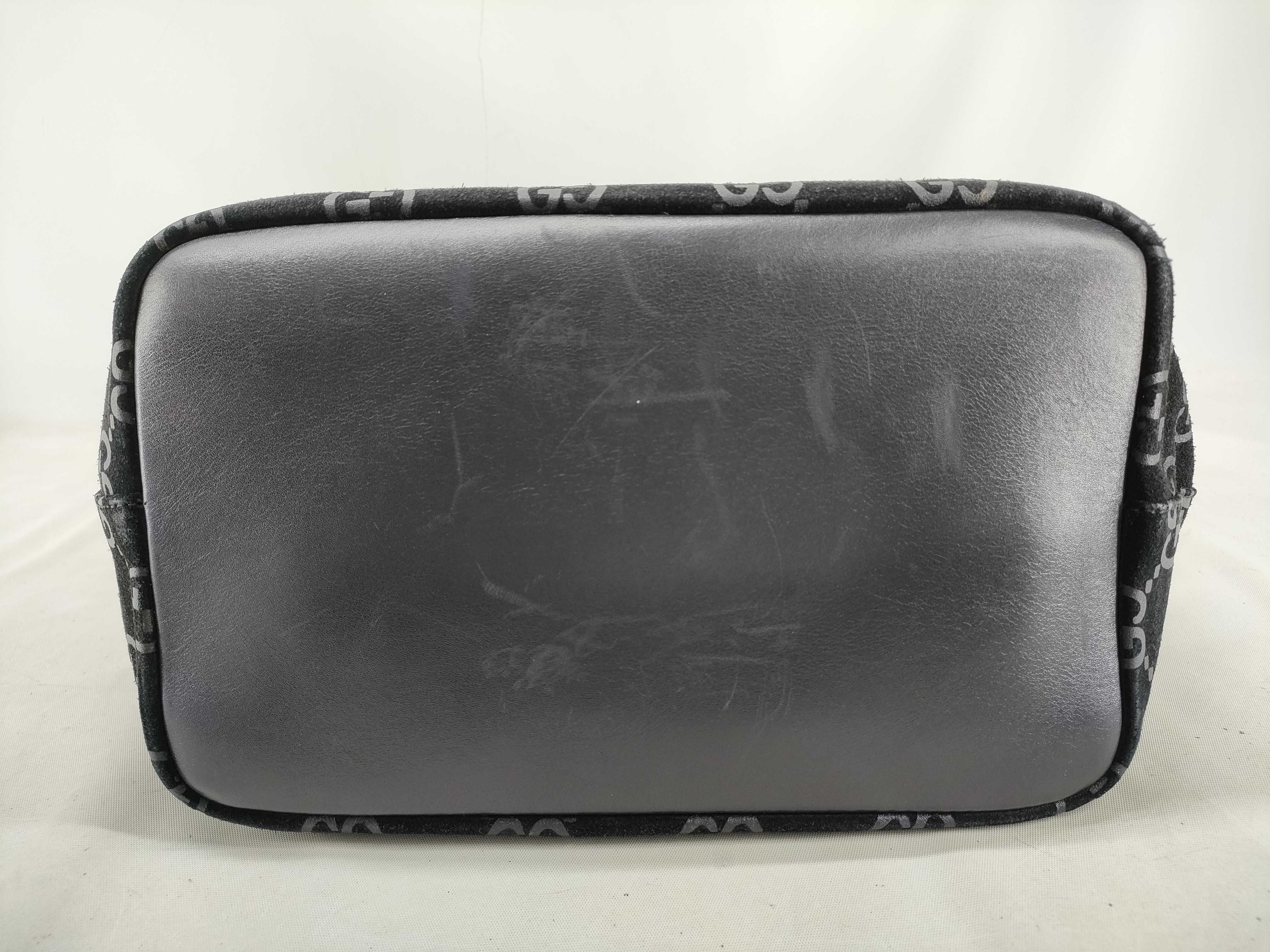 Bamboo Gucci GG Suede Bamboo Handbag One Shoulder Handbag — view 3