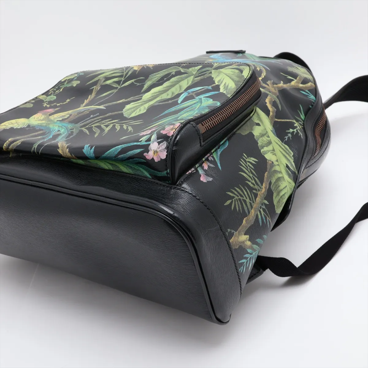 Tian Leather Backpack/Rucksack, Black x Green, 406370 — view 3