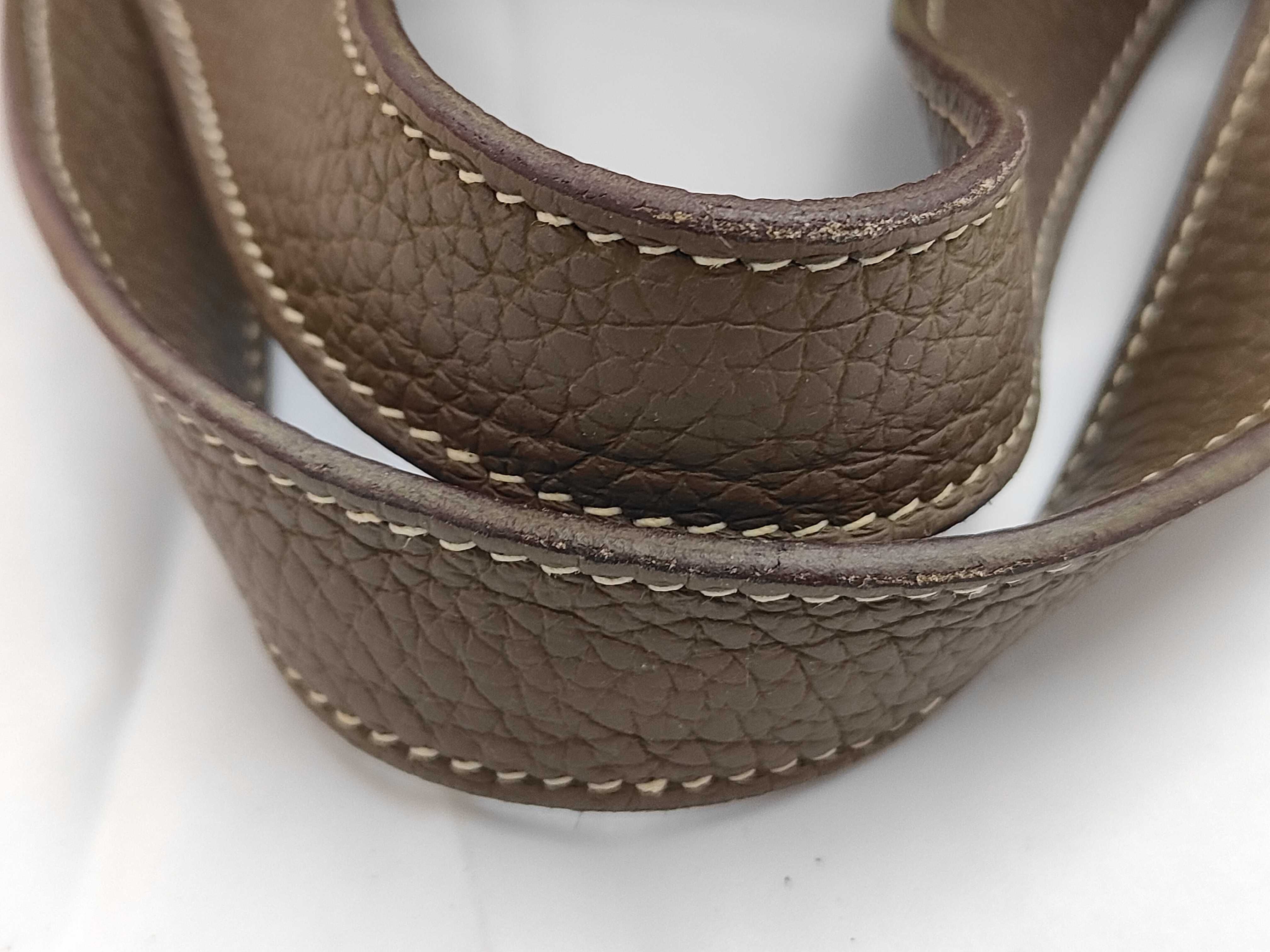 Picotin Lock PM 18 Etoupe Gold Hardware Taurillon Clemence Leather U Stamp Handbag — view 4