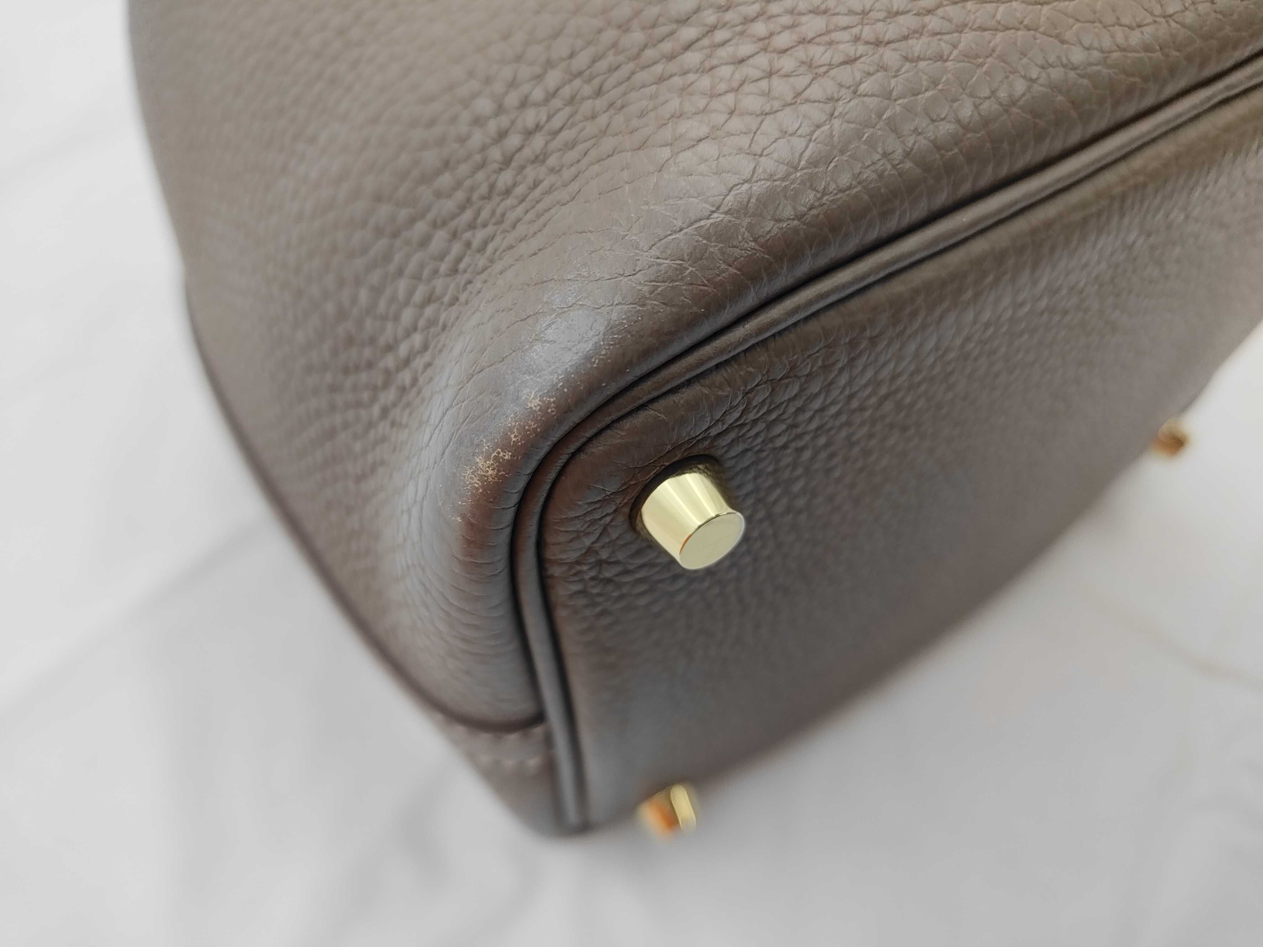 Picotin Lock PM 18 Etoupe Gold Hardware Taurillon Clemence Leather U Stamp Handbag — view 6
