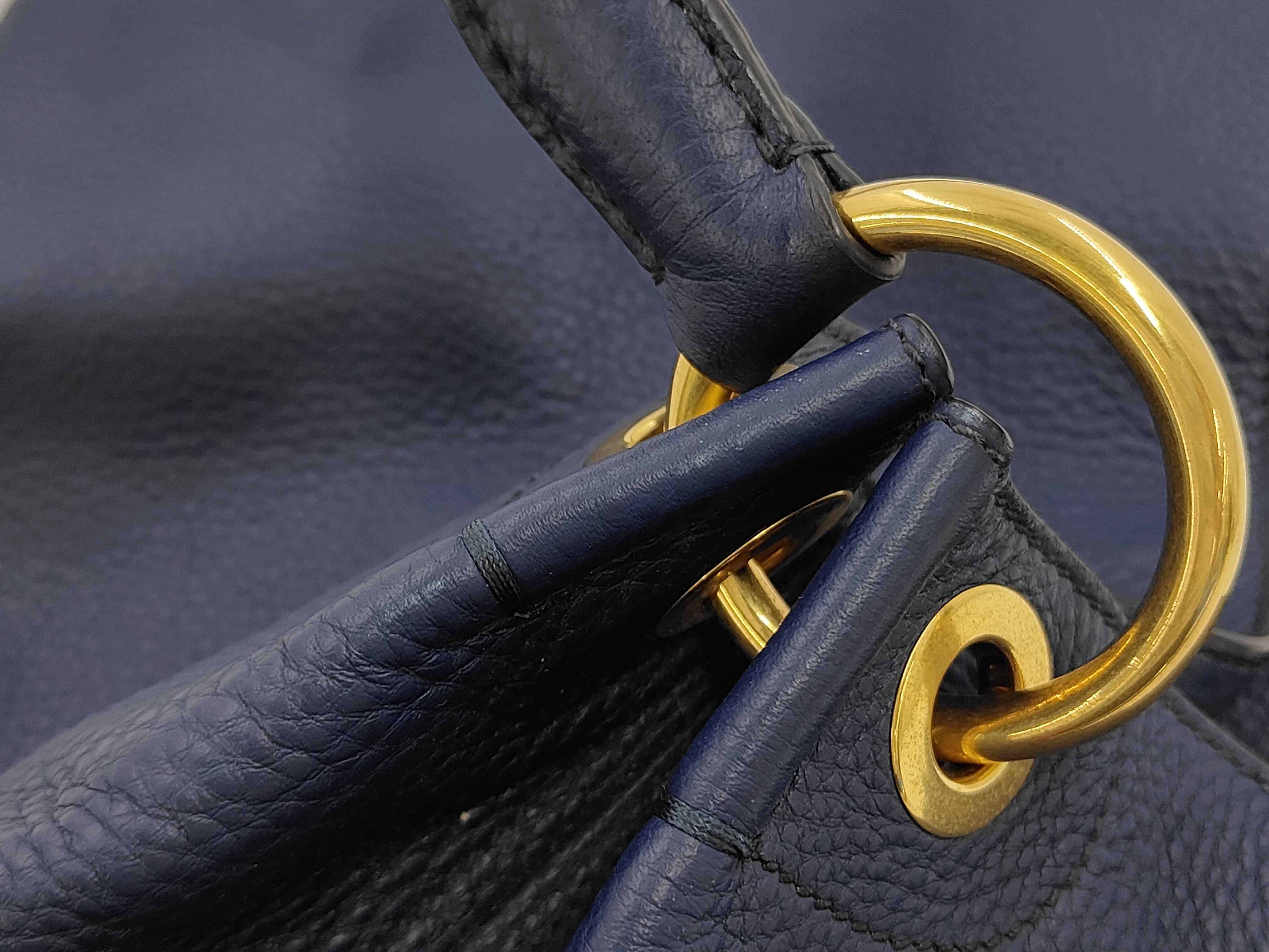 Vitello Daino Hobo Shoulder Bag Navy B4829B Shoulder Bag — view 11