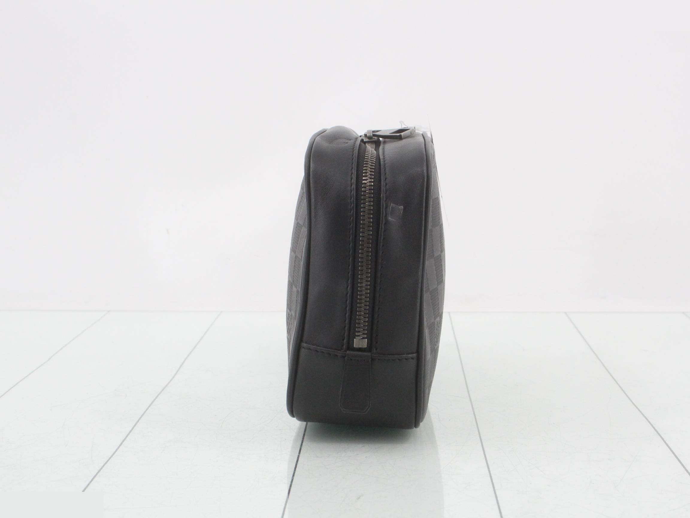 Damier Infini Trouse Toilette Pouch — view 4