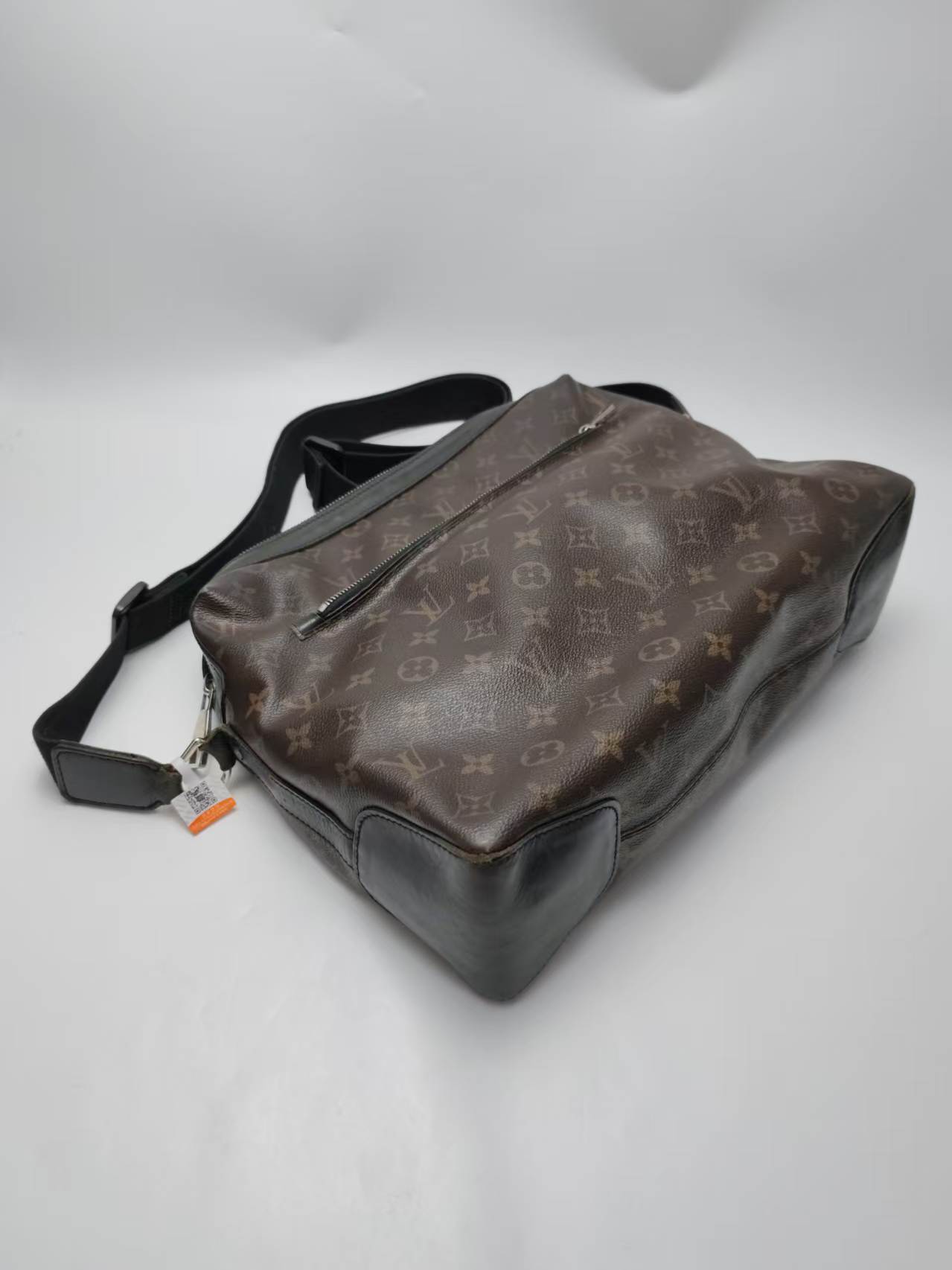【*Shipped from: China*】LOUIS VUITTON PU Shoulder Bag — view 4