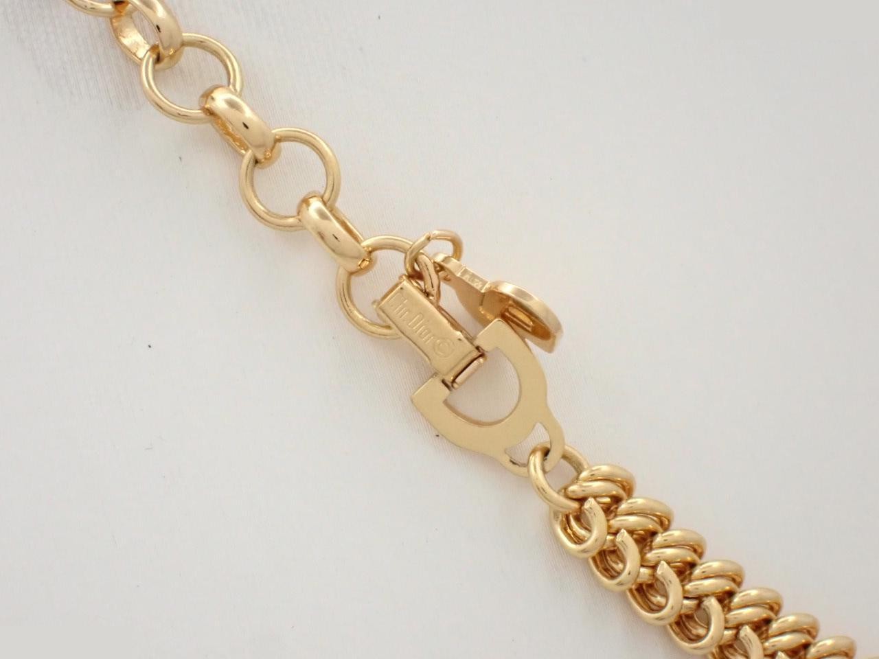 Necklace, neck circumference approximately 42 cm — view 2