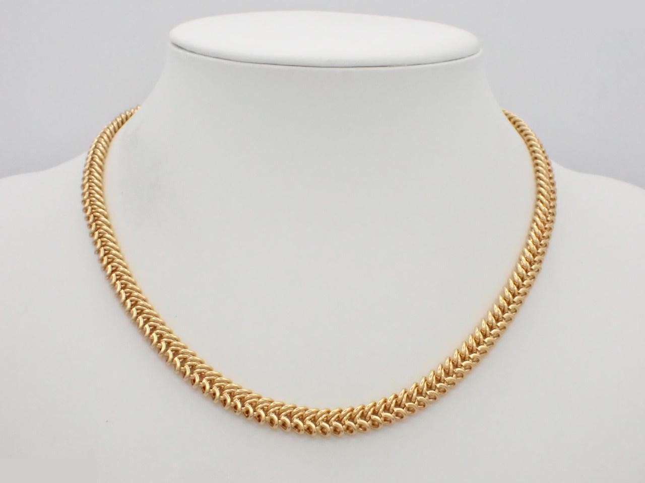 Necklace, neck circumference approximately 42 cm — view 3