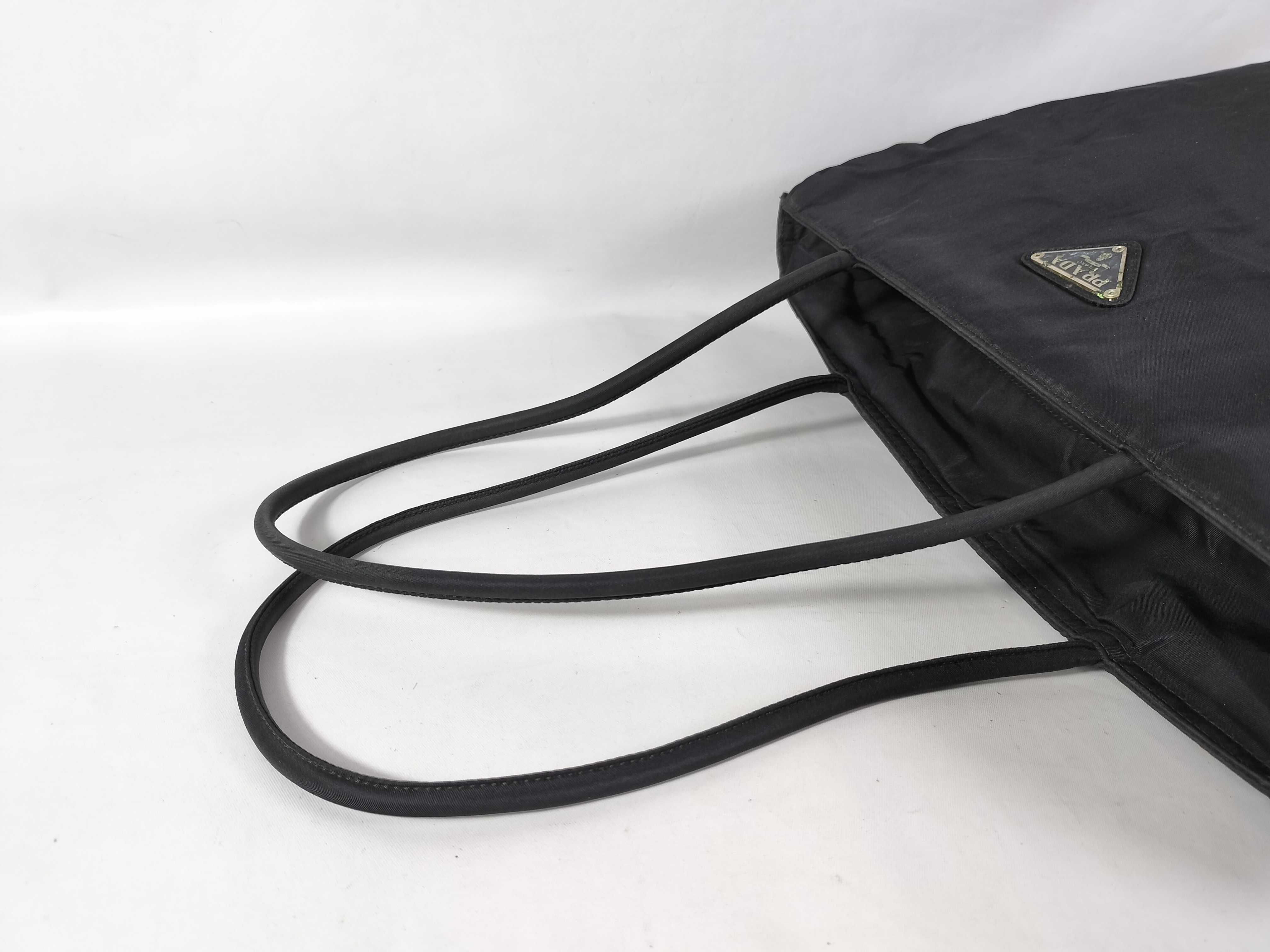 nylon tote bag (white, no tag) and nylon tote bag (black, with triangular logo plate). — view 3
