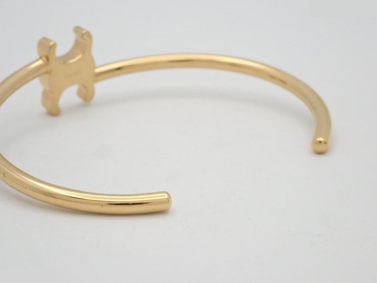 460PQ6BRA. 35OR Triomphe Asymmetric Cuff — view 3