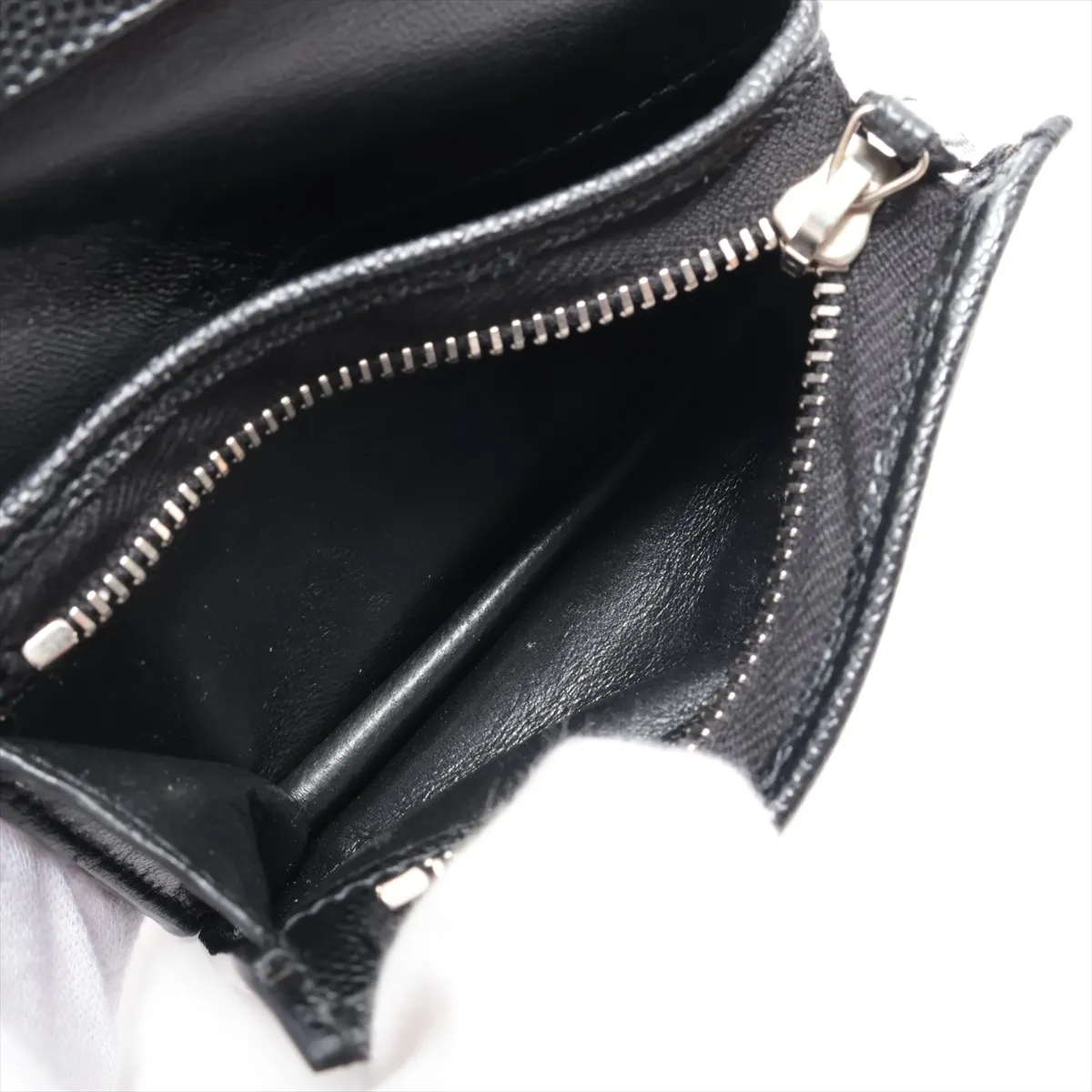 V-stitch YSL logo leather compact wallet, black YBL530841 — view 5