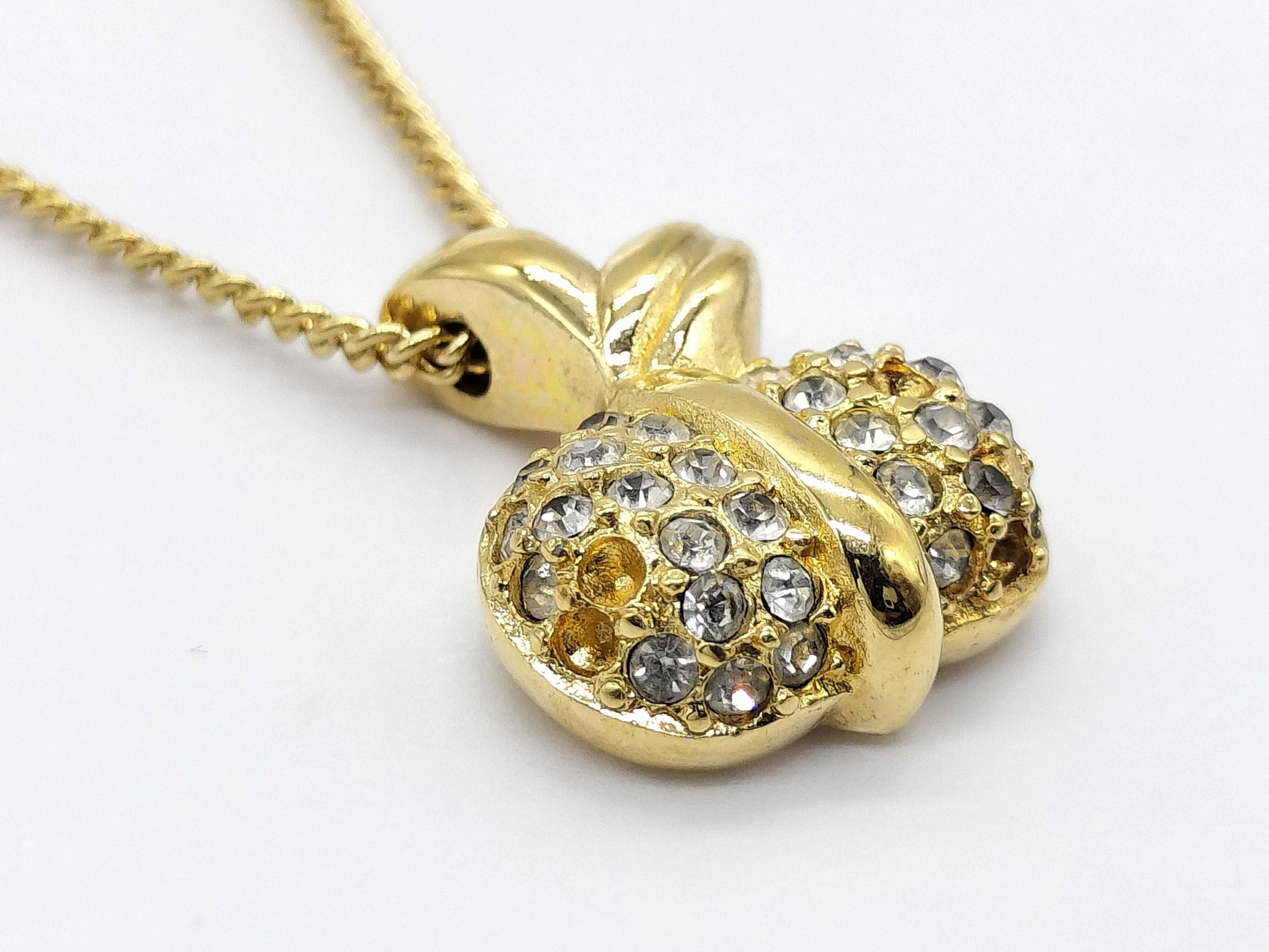 necklace — view 3