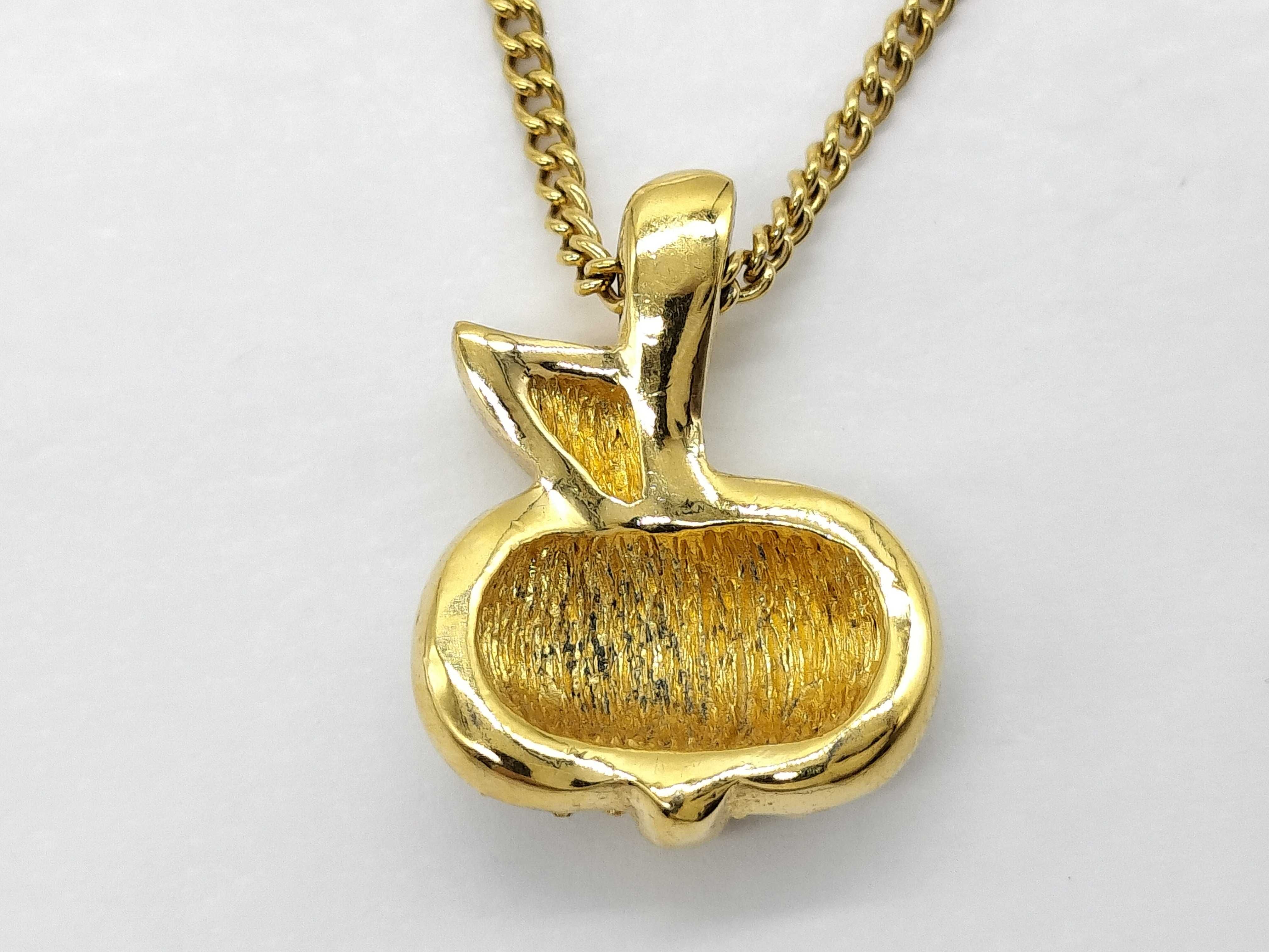necklace — view 5