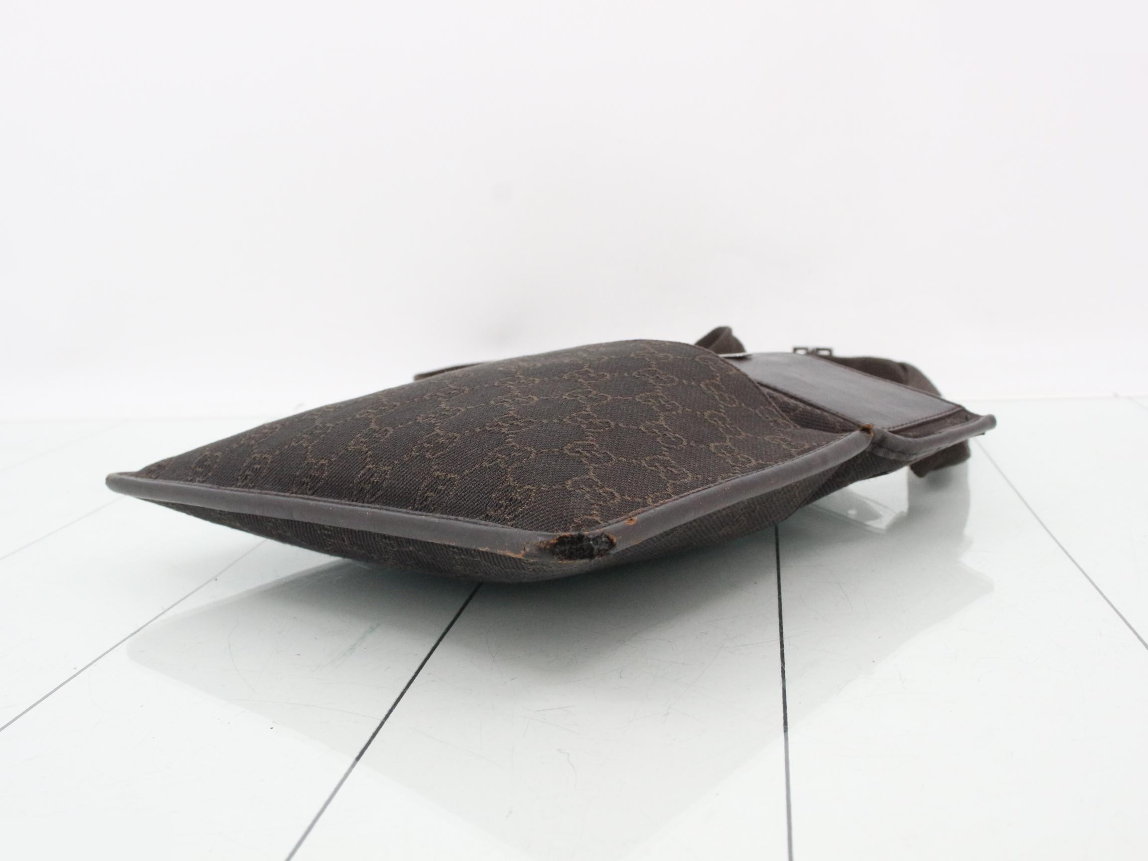 GG Canvas (Bag) - Shoulder Bag - Brown — view 6