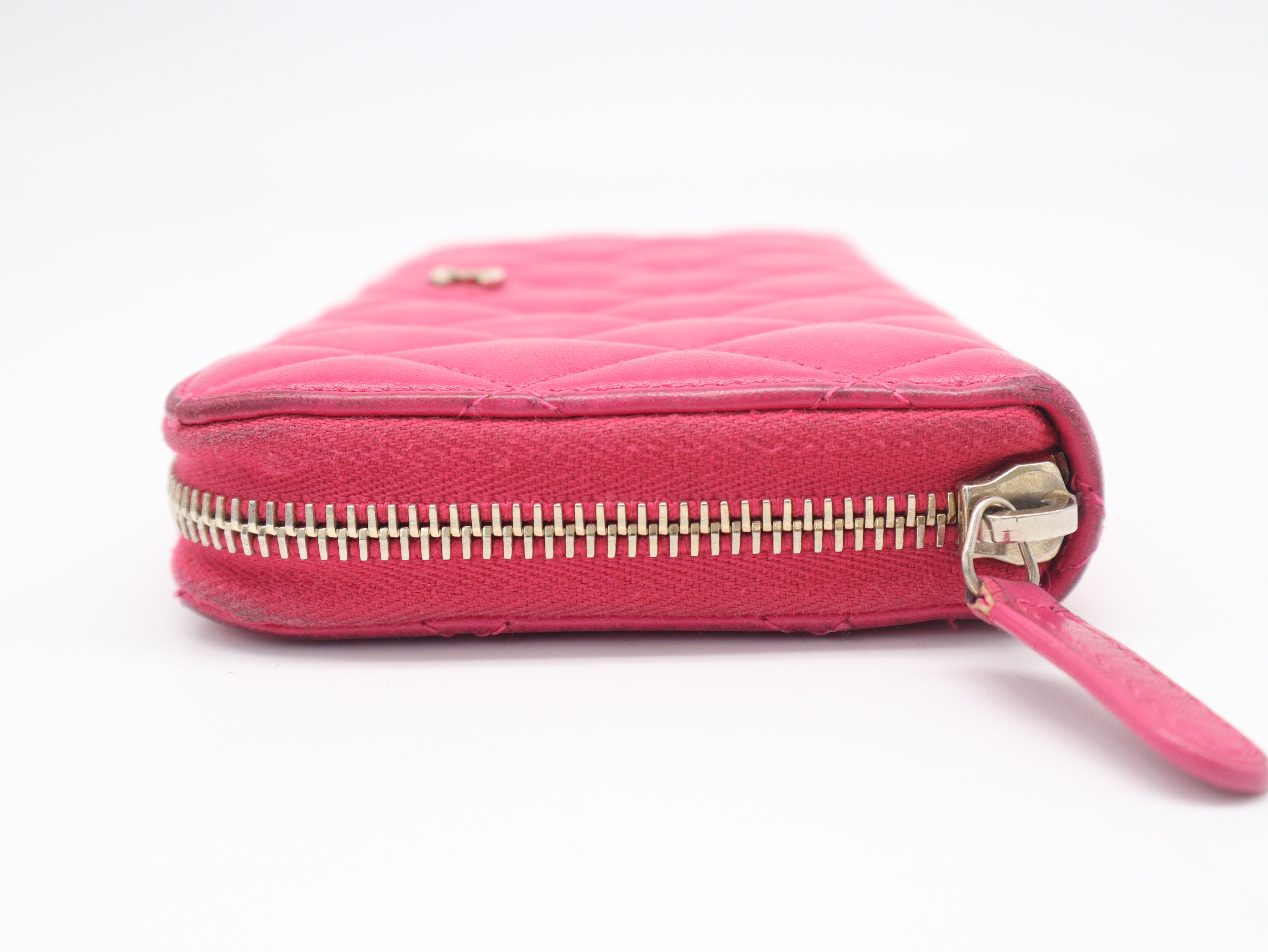 Lambskin Matelassé Round Zip Wallet with Gold Hardware, Pink, Seal, 21692315 — view 6