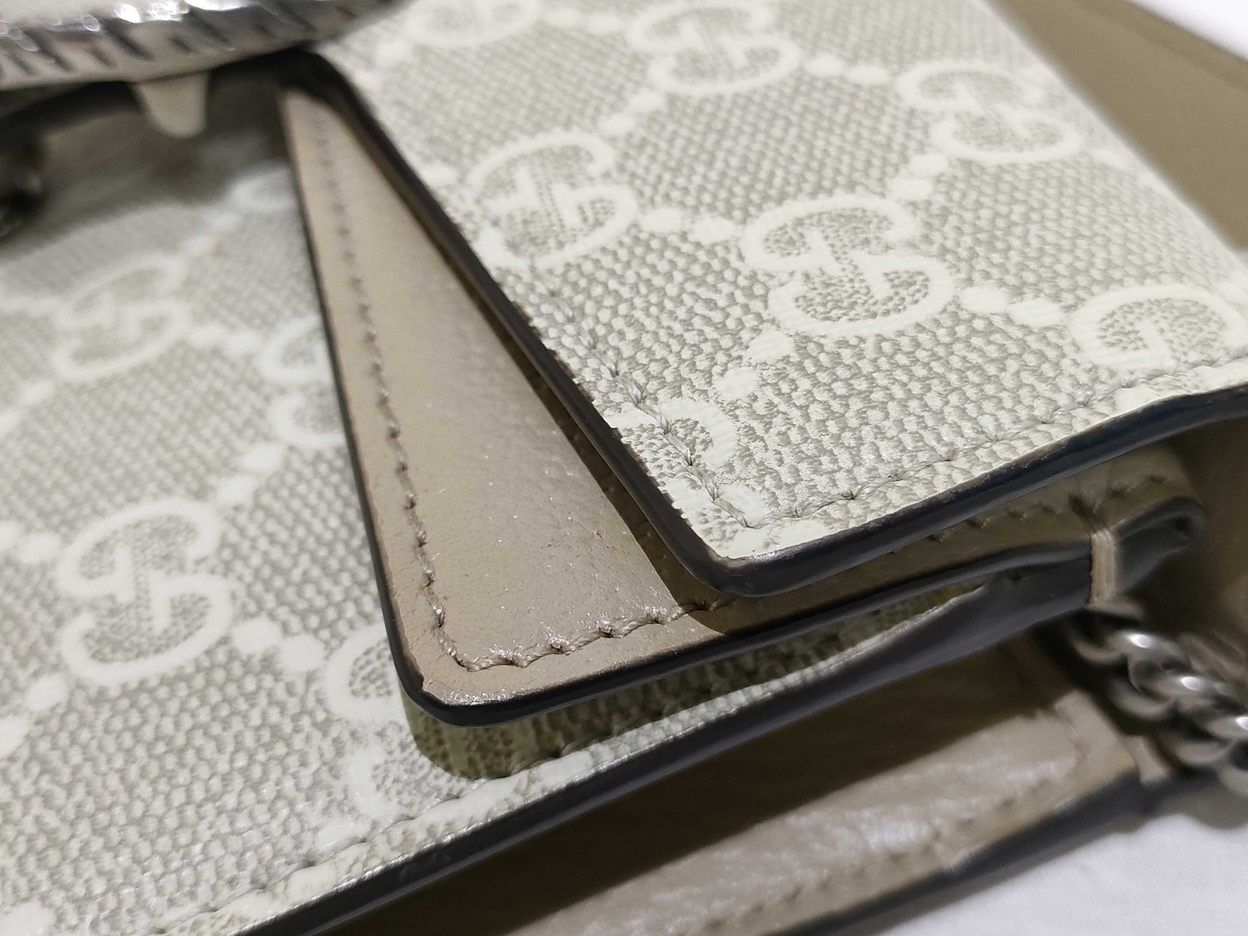 GG Supreme Shoulder Bag — view 14