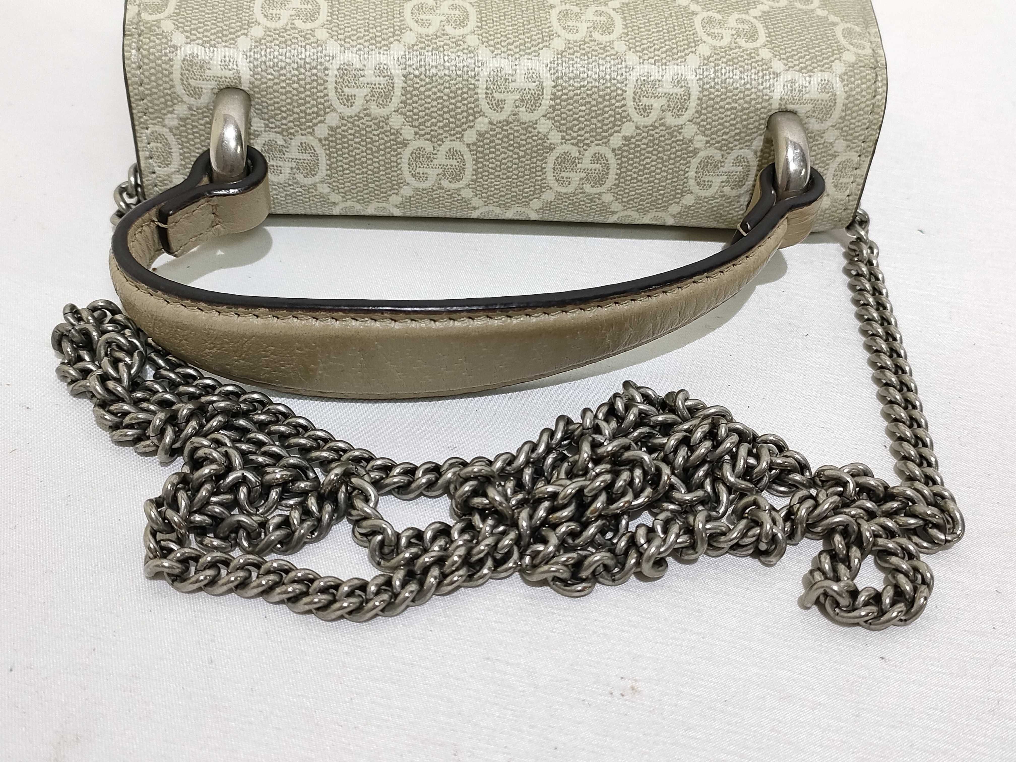 GG Supreme Shoulder Bag — view 3