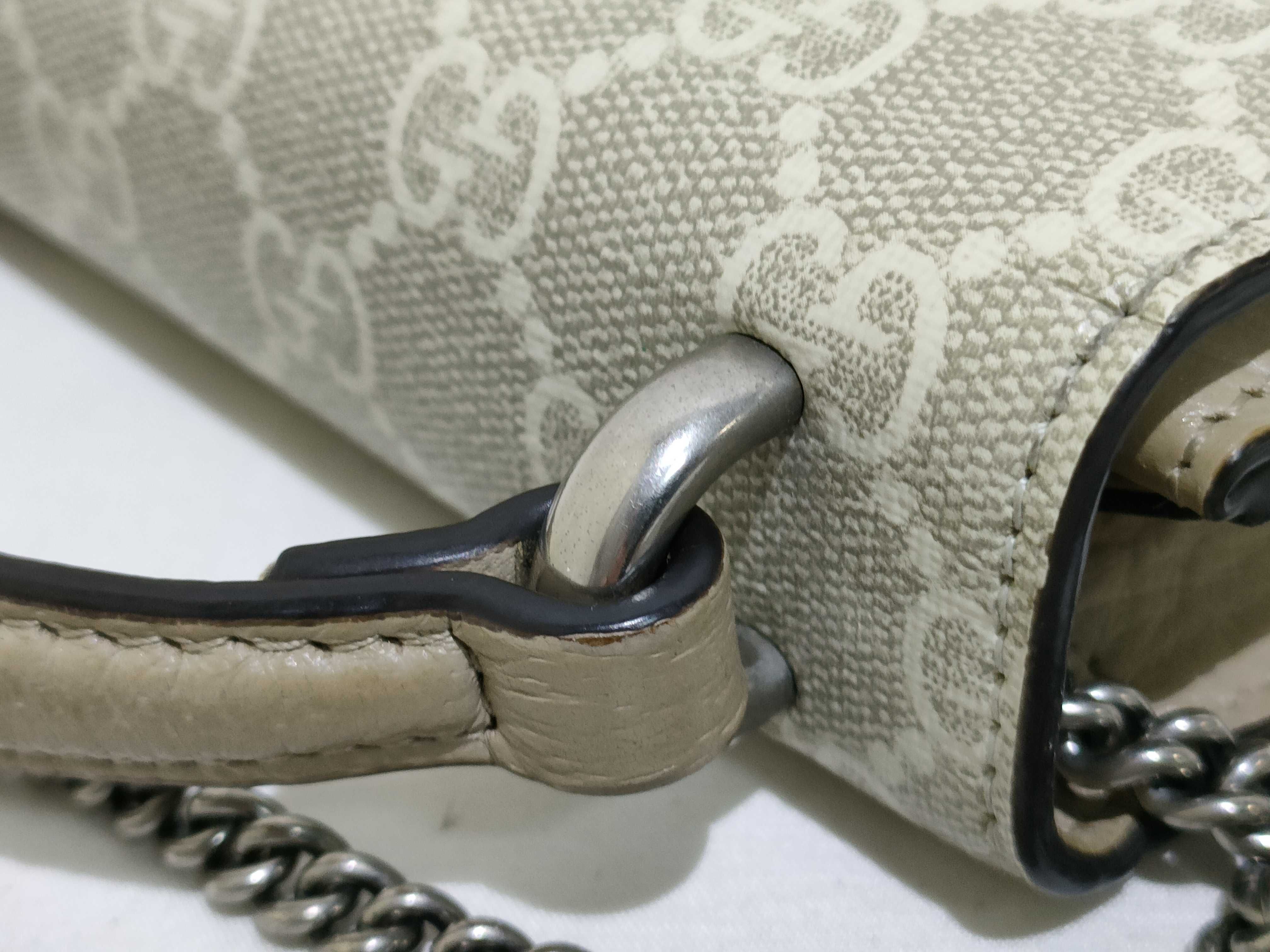 GG Supreme Shoulder Bag — view 5