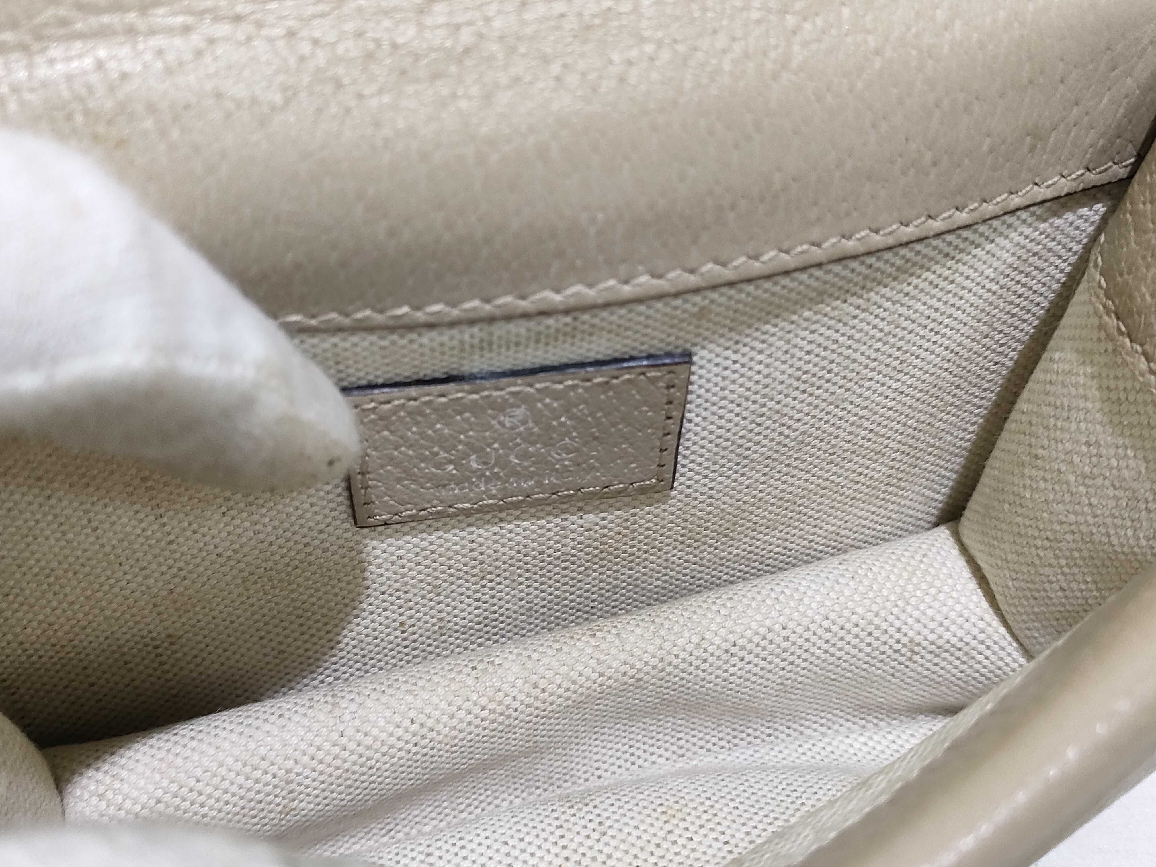 GG Supreme Shoulder Bag — view 8