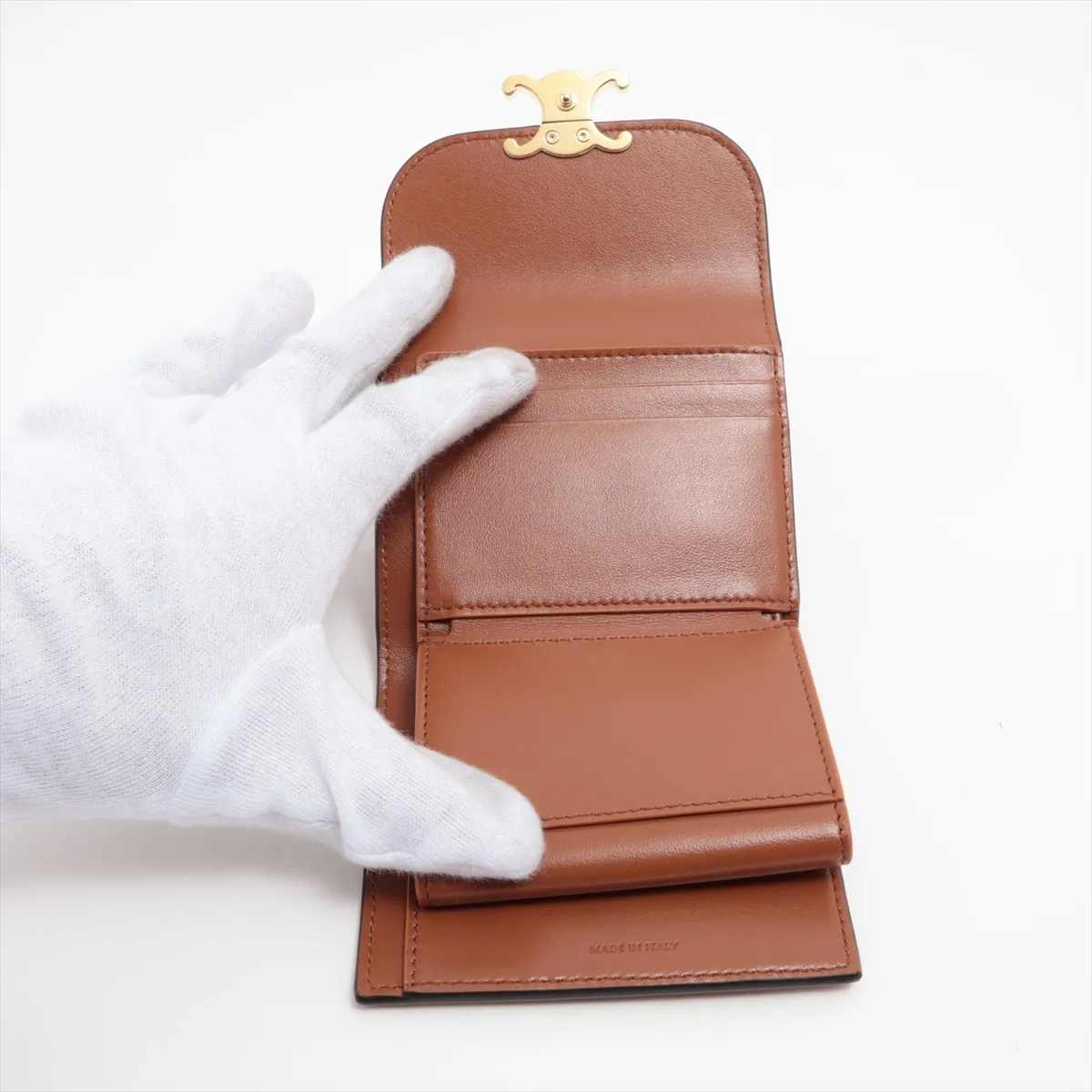 Triomphe Small Flap Wallet Leather Compact Wallet Brown — view 6