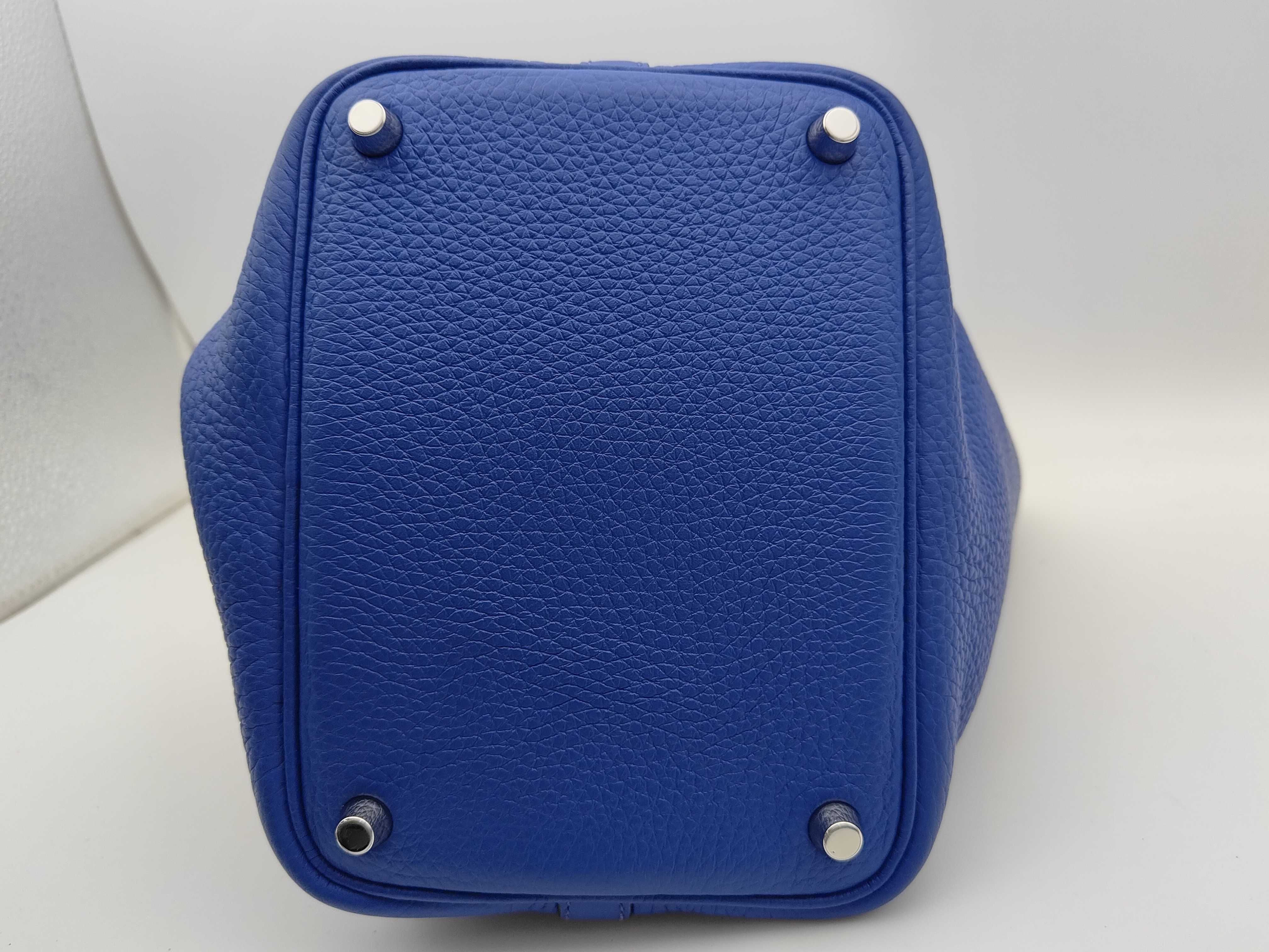 Picotin Lock 18 PM, Taurillon Clemence leather, Blue Electric, Silver hardware, U: 2022 model, Handbag — view 6