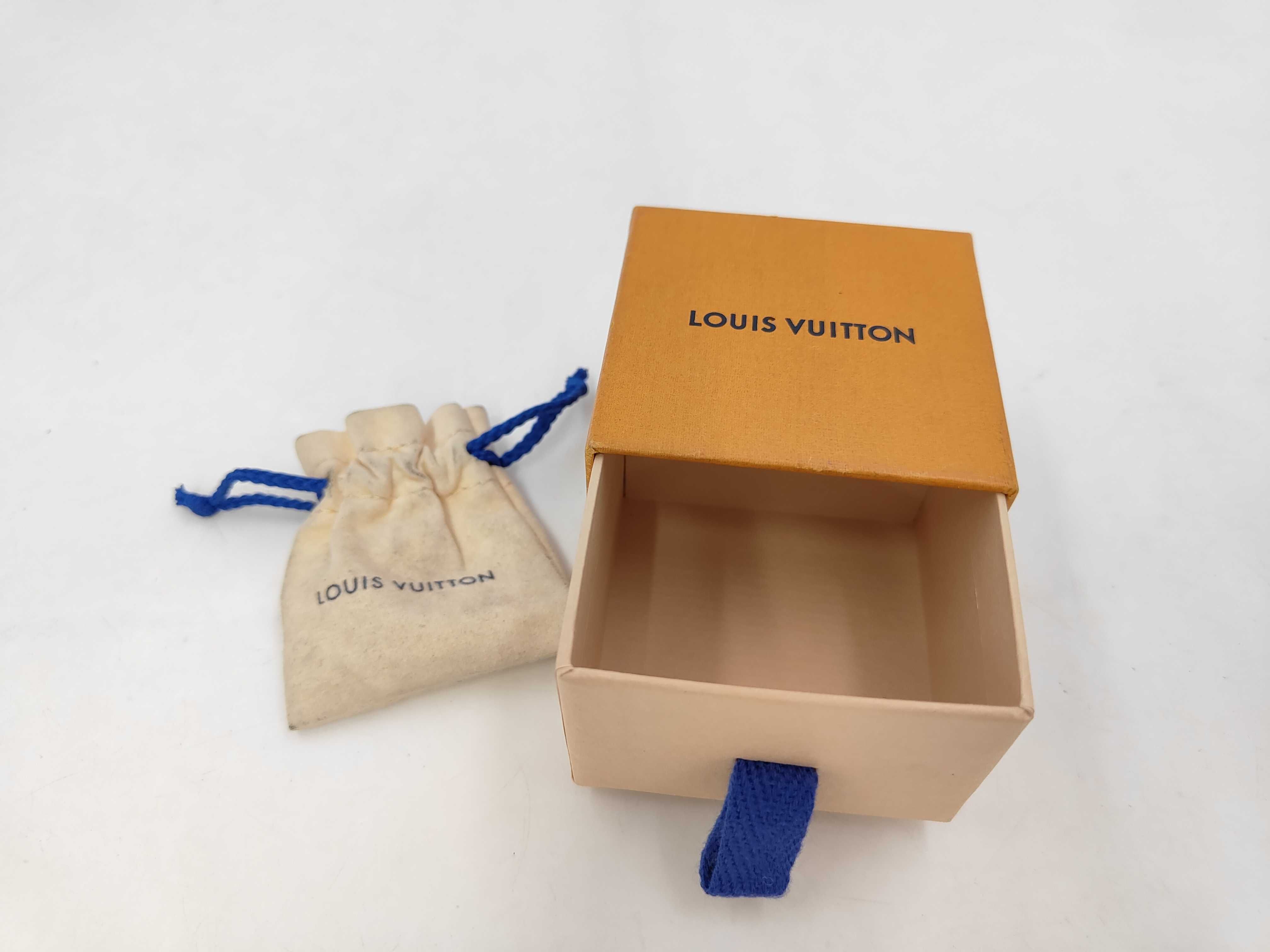 Lady LV Gold Earrings — view 8