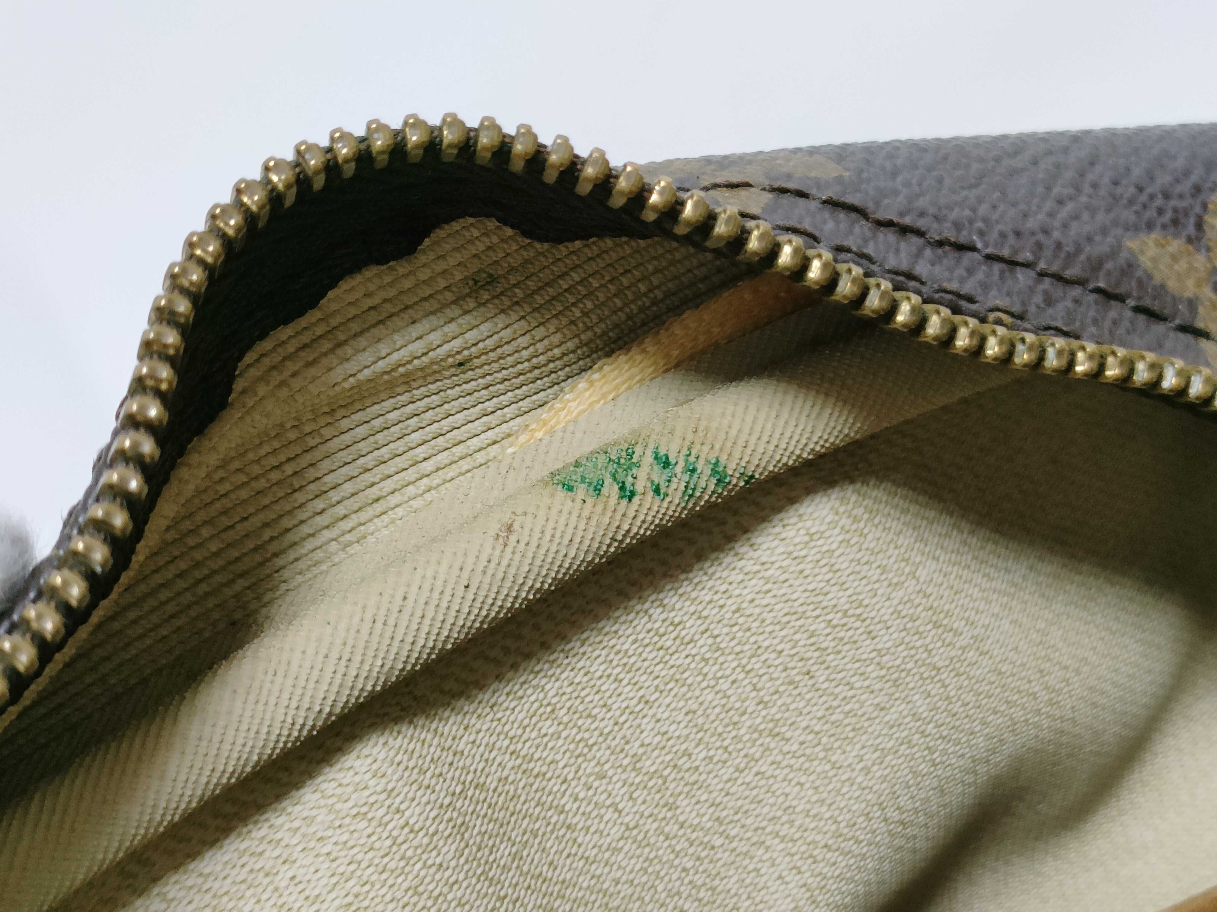 Monogram Louis Vuitton Deauville Handbag — view 15