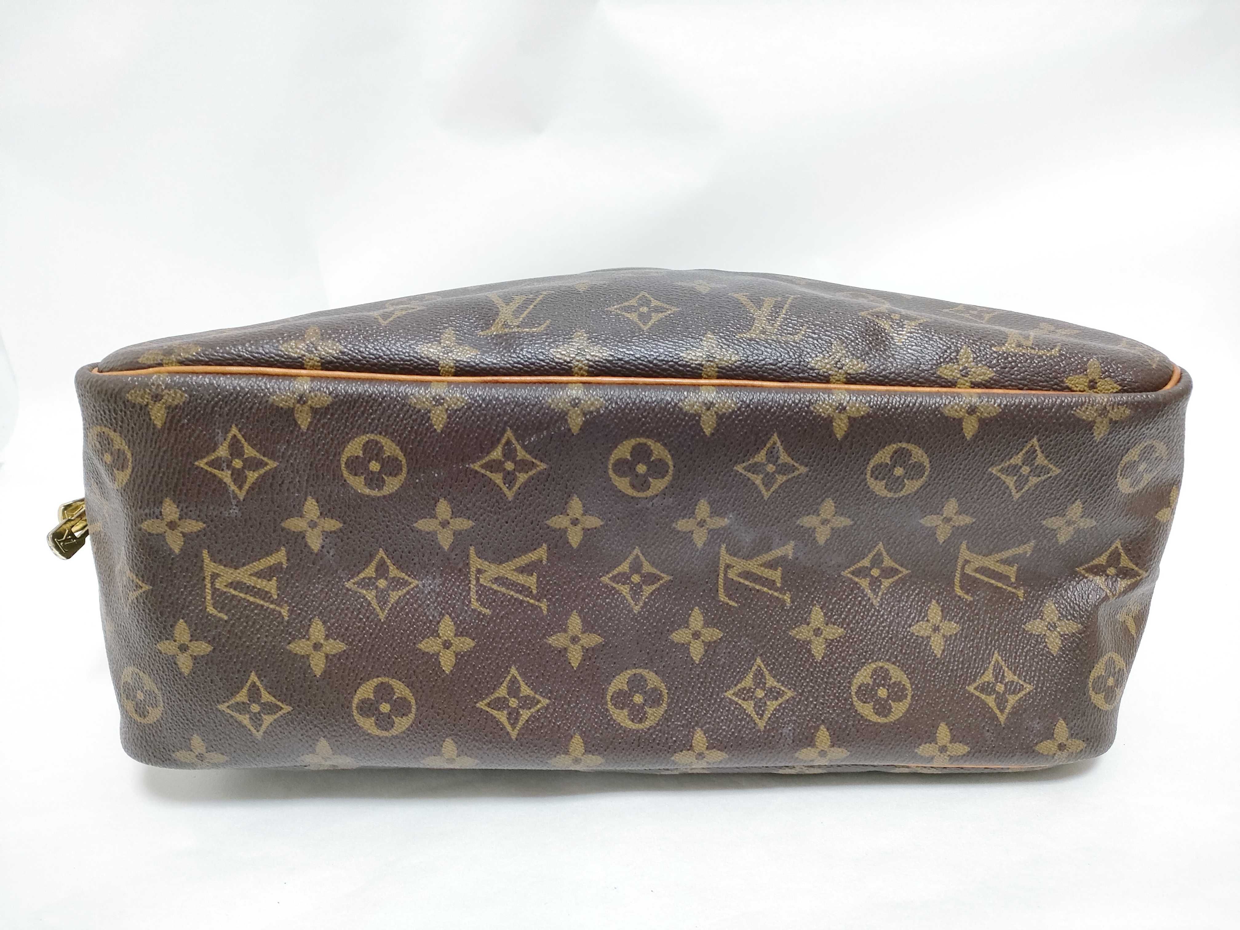 Monogram Louis Vuitton Deauville Handbag — view 8