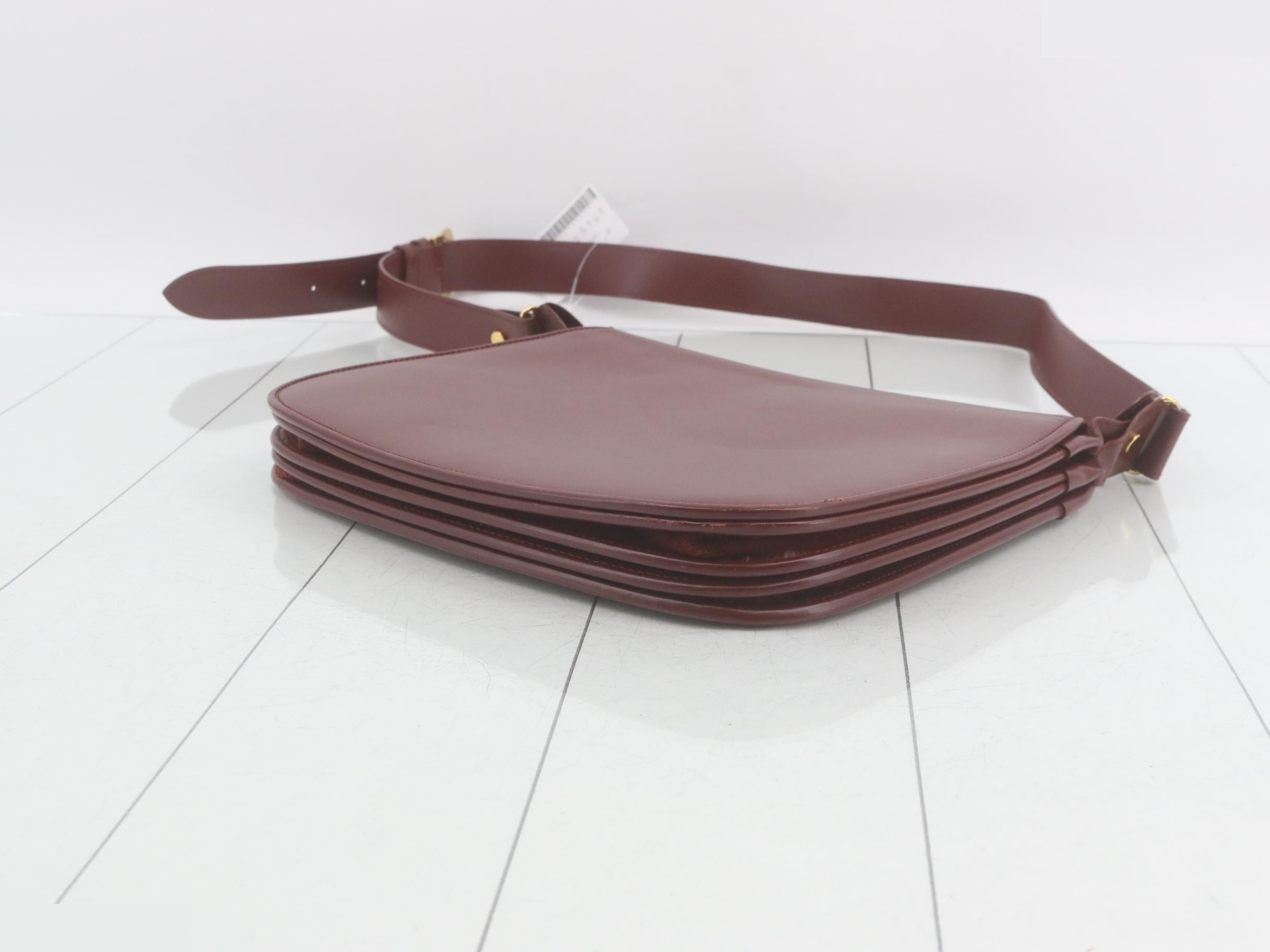 Must Flap Bag, Calfskin, Bordeaux, 25 x 23 x 5 cm — view 6