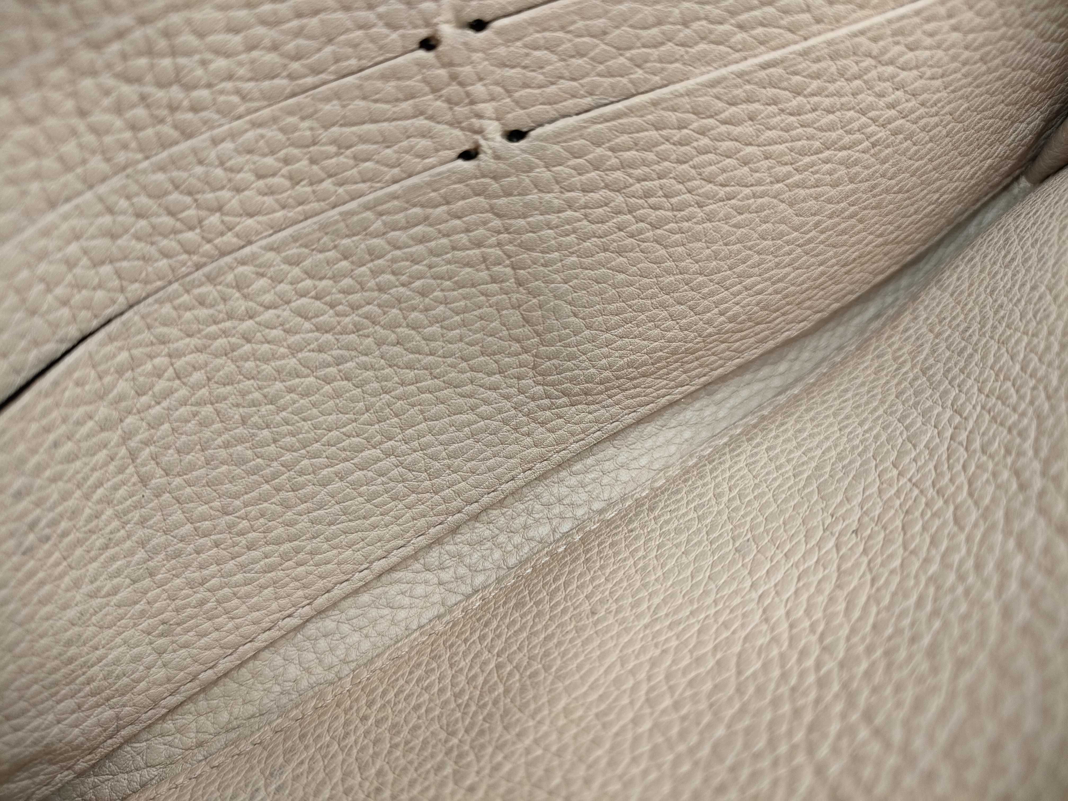 Mahina Louis Vuitton Monogram Mahina Portefeuille Iris Wallet — view 11