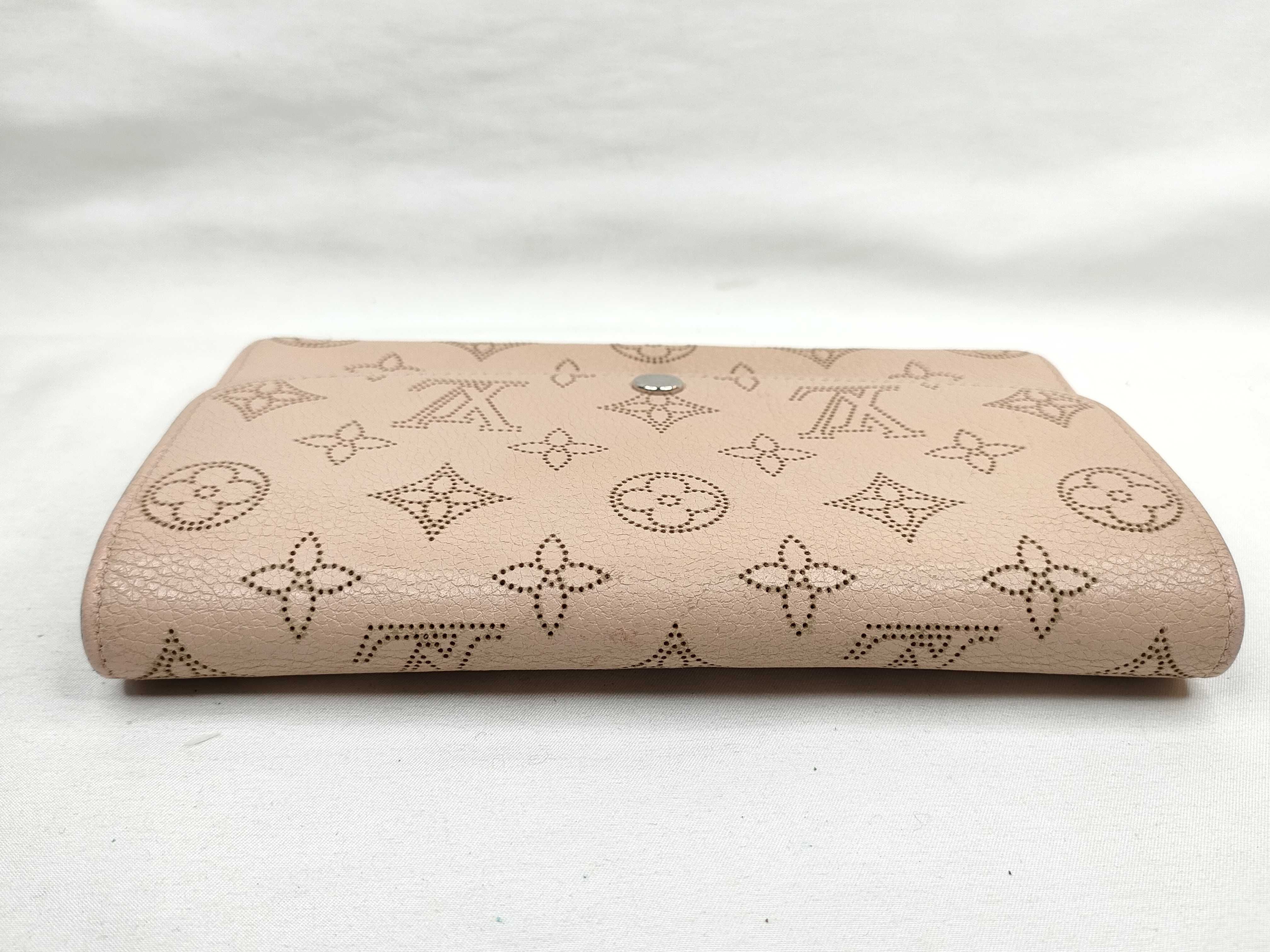 Mahina Louis Vuitton Monogram Mahina Portefeuille Iris Wallet — view 6