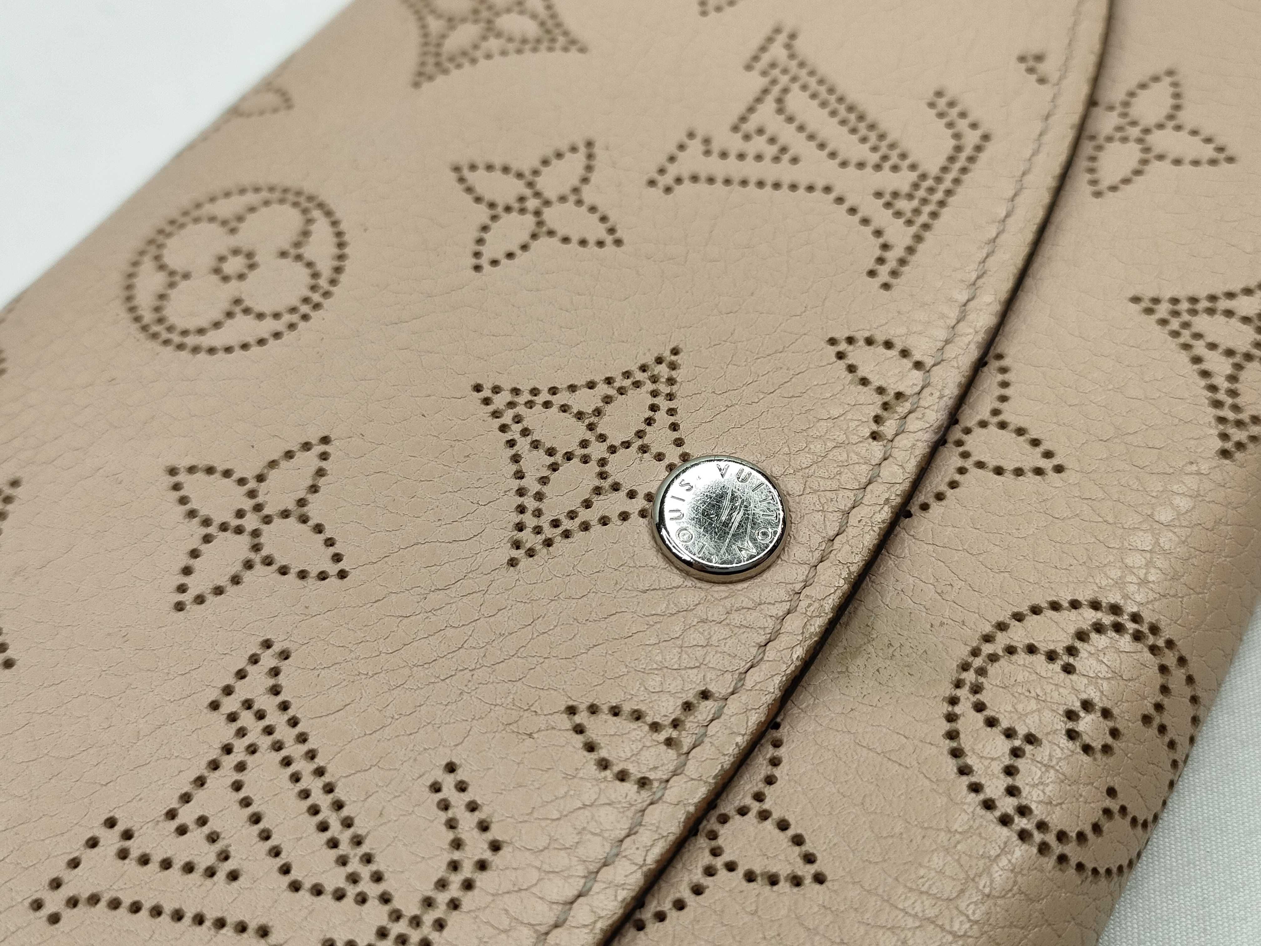 Mahina Louis Vuitton Monogram Mahina Portefeuille Iris Wallet — view 7