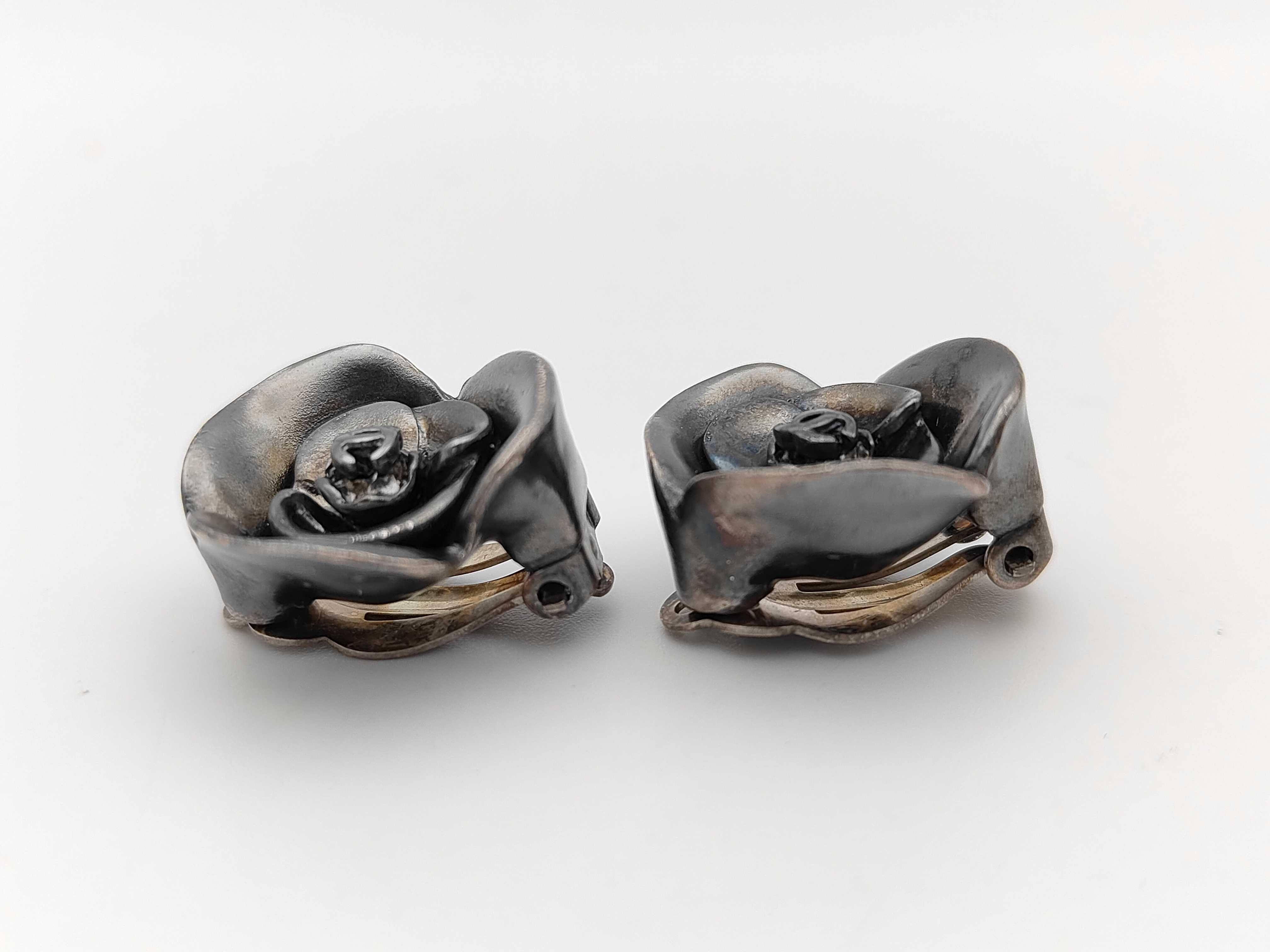 Earrings — view 3