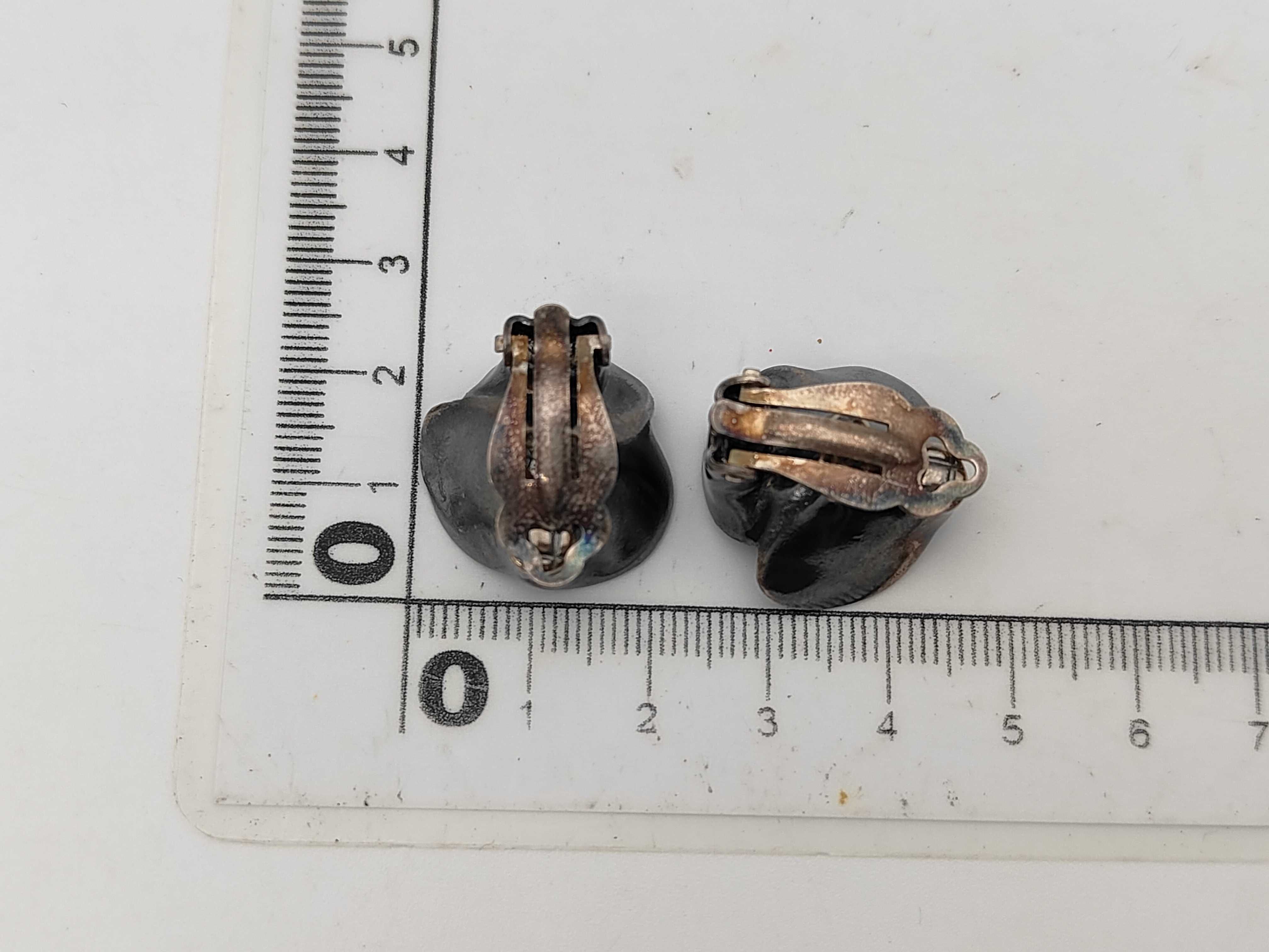 Earrings — view 6